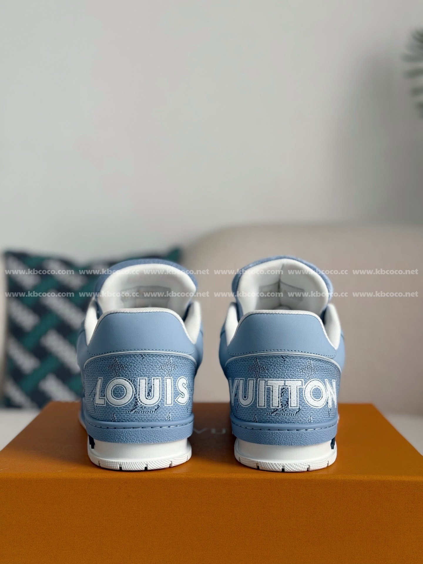 【#5424】 LOUIS VUITTON TRAINER SNEAKERS