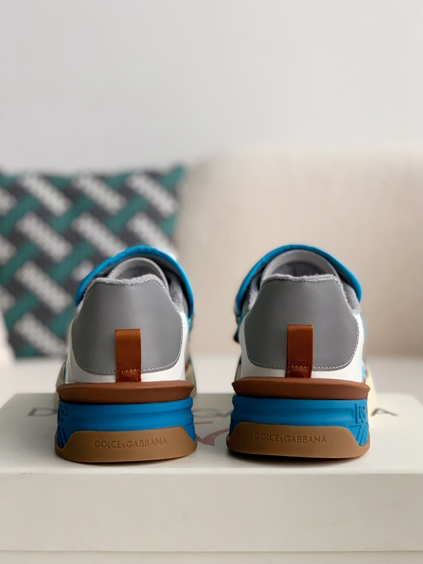 【#2084】Dolce&Gabbana Sneakers
