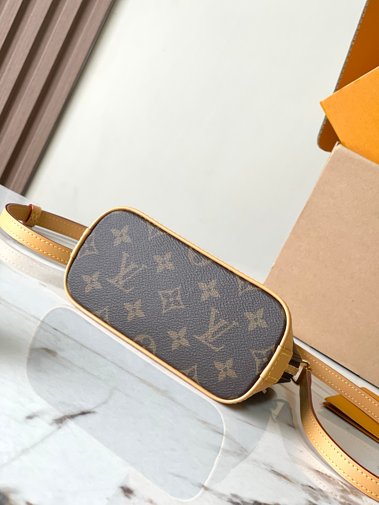 LOUIS VUITTON Alma Handbag/Top Quality M82717