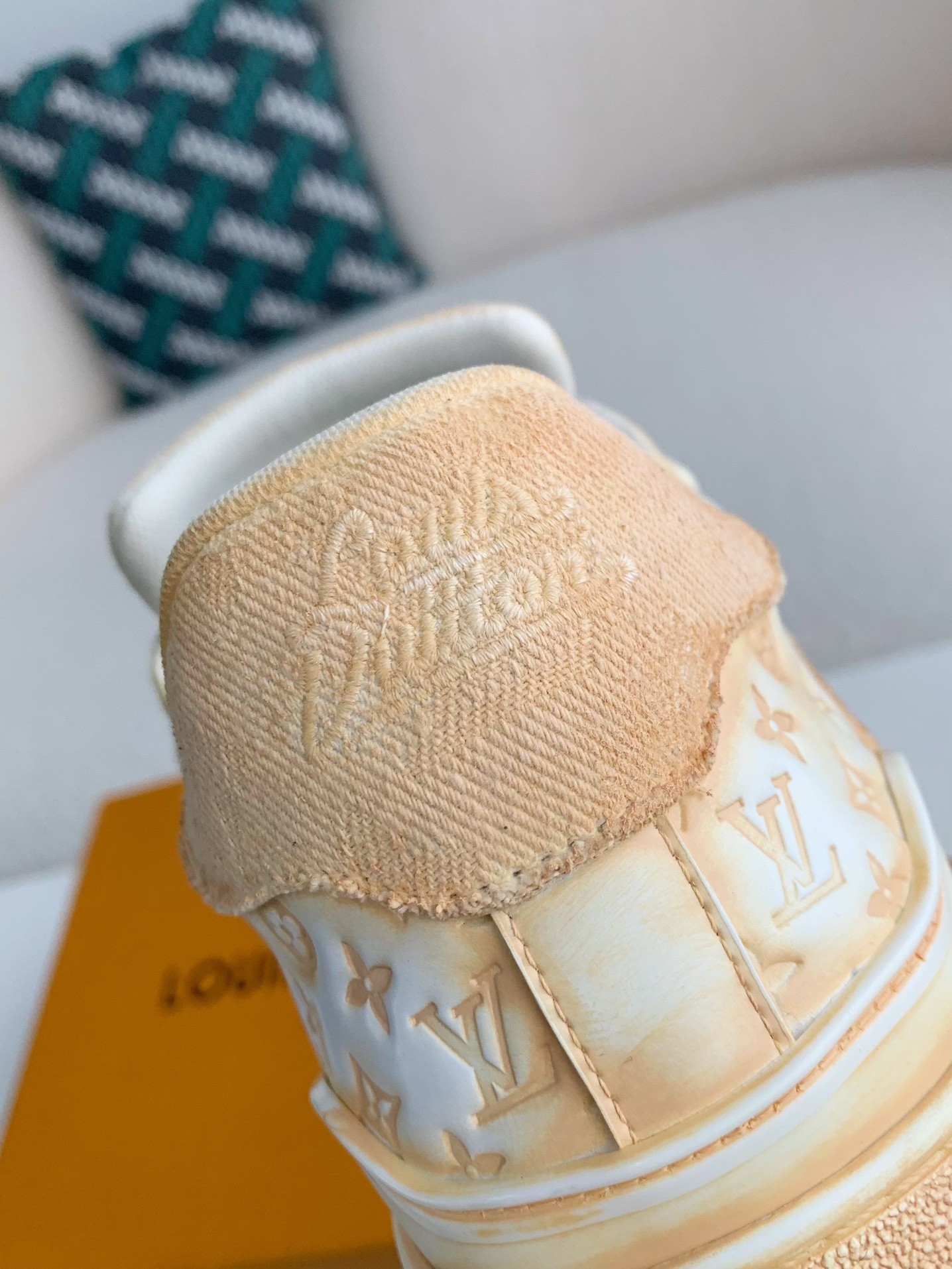 [#3319」 LOUIS VUITTON TRAINER SNEAKERS