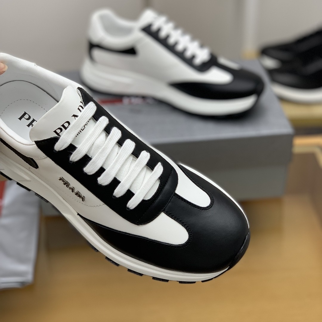 【#619】 Prada Sneakers