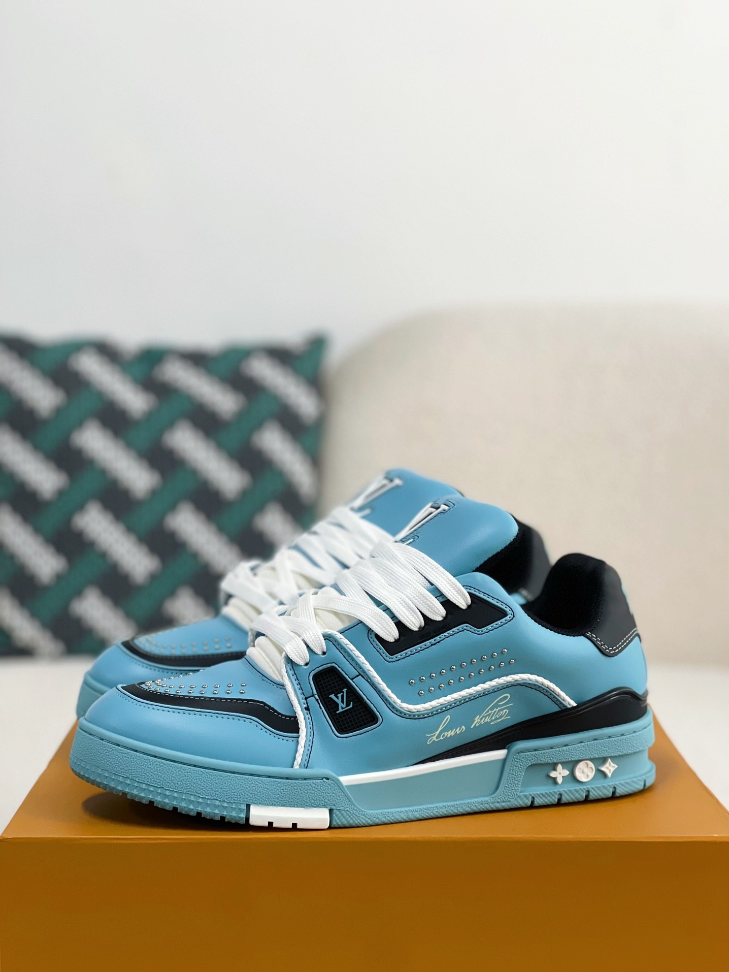 [#3342]LOUIS VUITTON TRAINER SNEAKERS