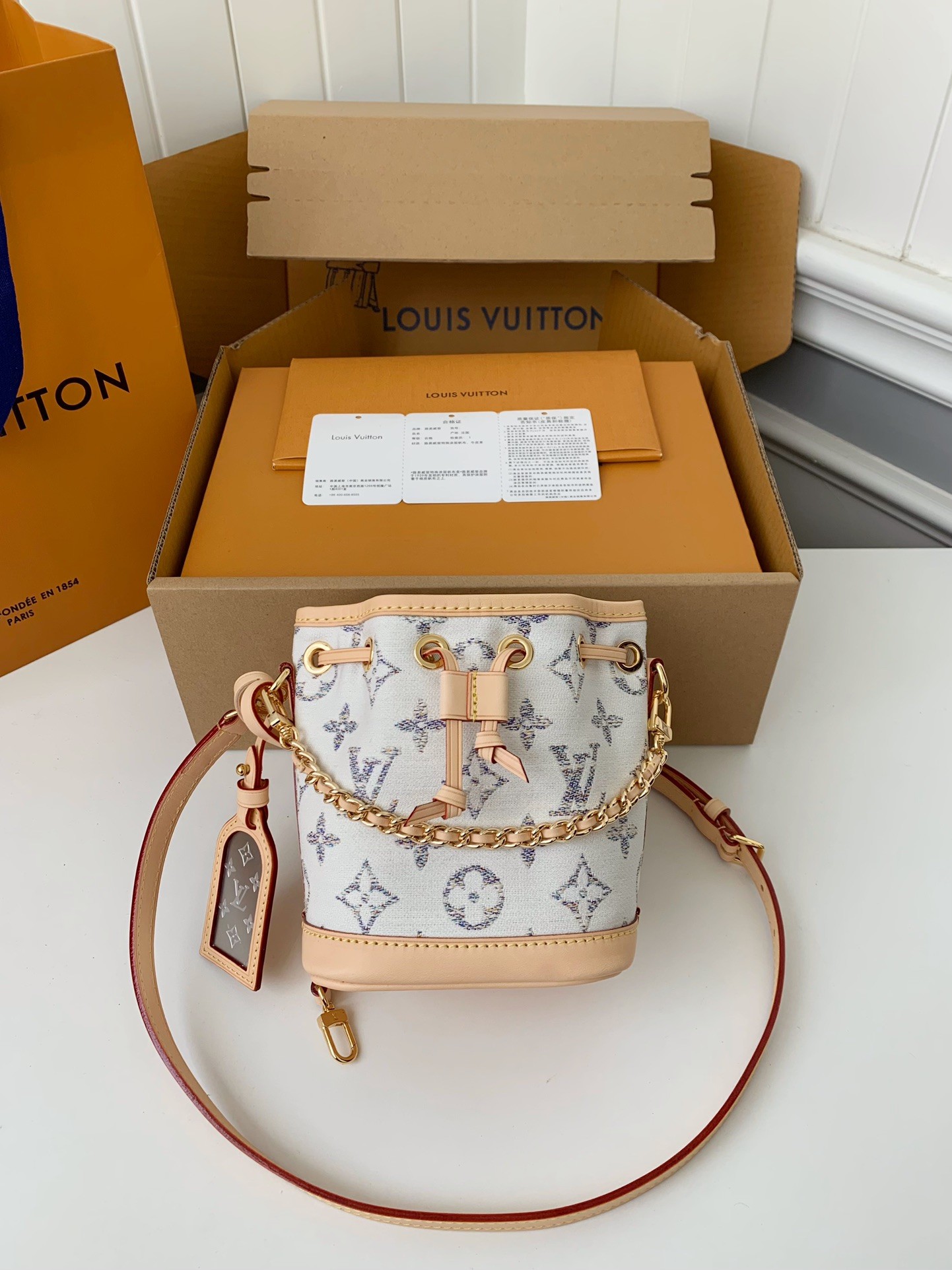 Louis Vuitton The new Nano No é M83453