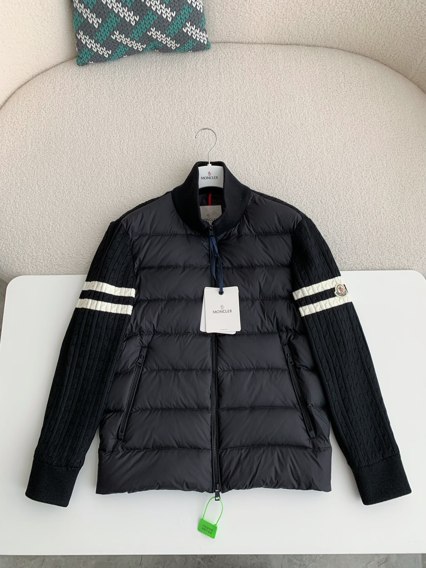 【#3667】Moncler Short men's down jacket