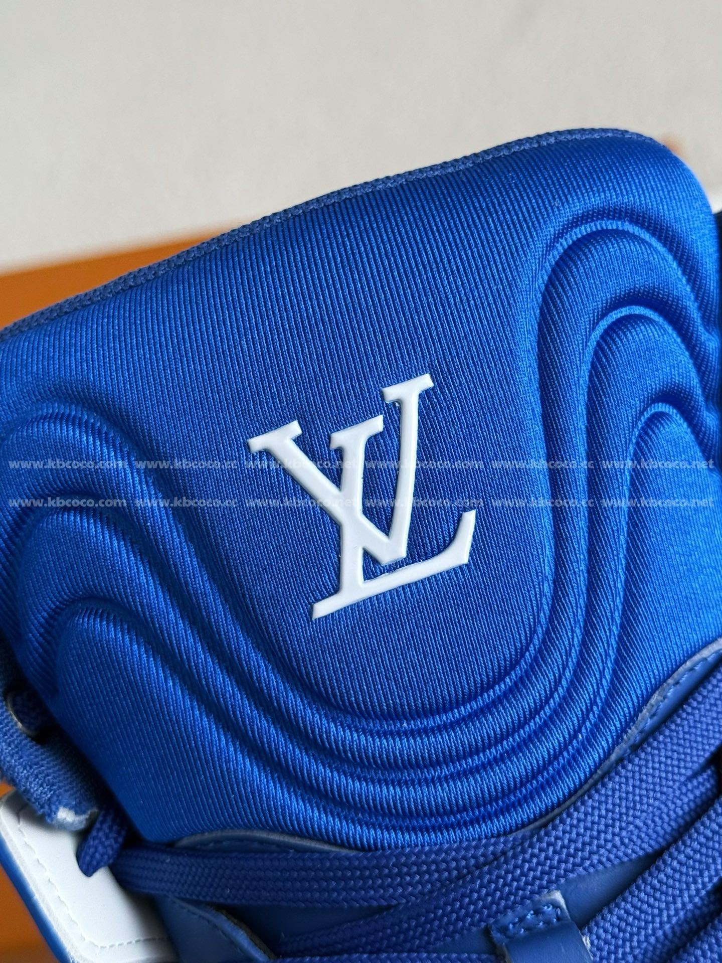 【#4628】 Louis Vuitton Trainers High-Top Plimsolls