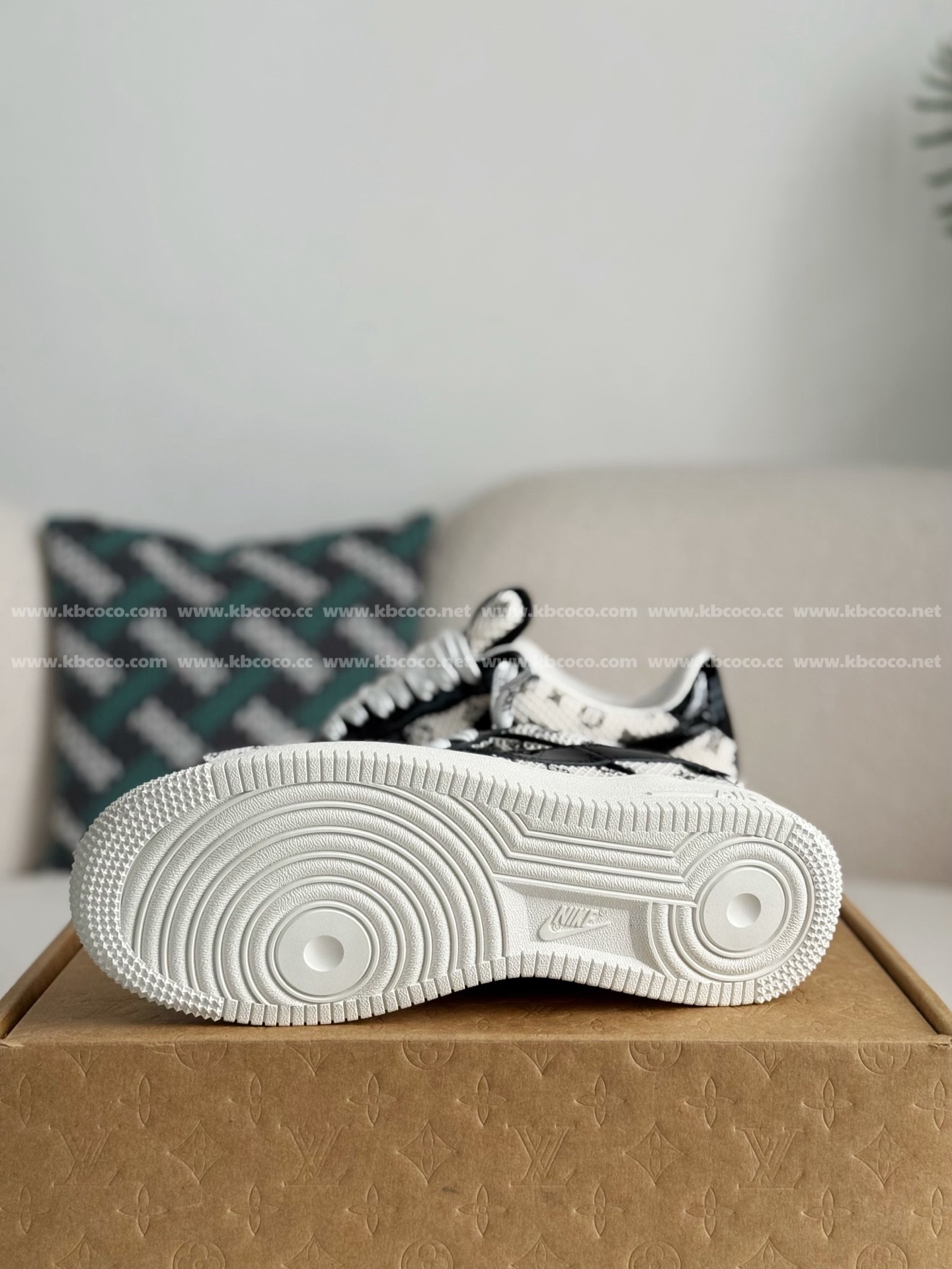 【#5419】 Louis Vuitton x Nike Air Force1 Sneakers