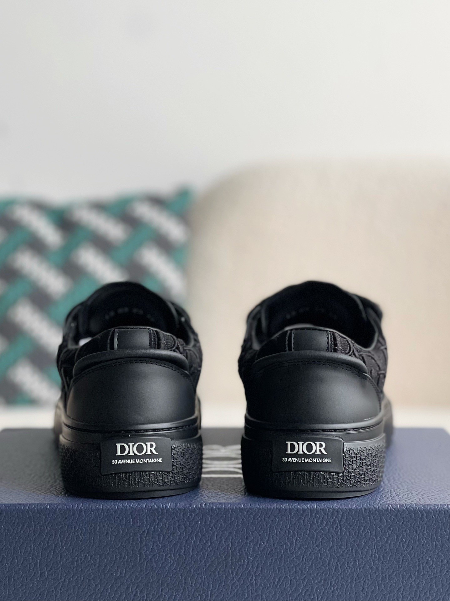 DlOR Sneaker