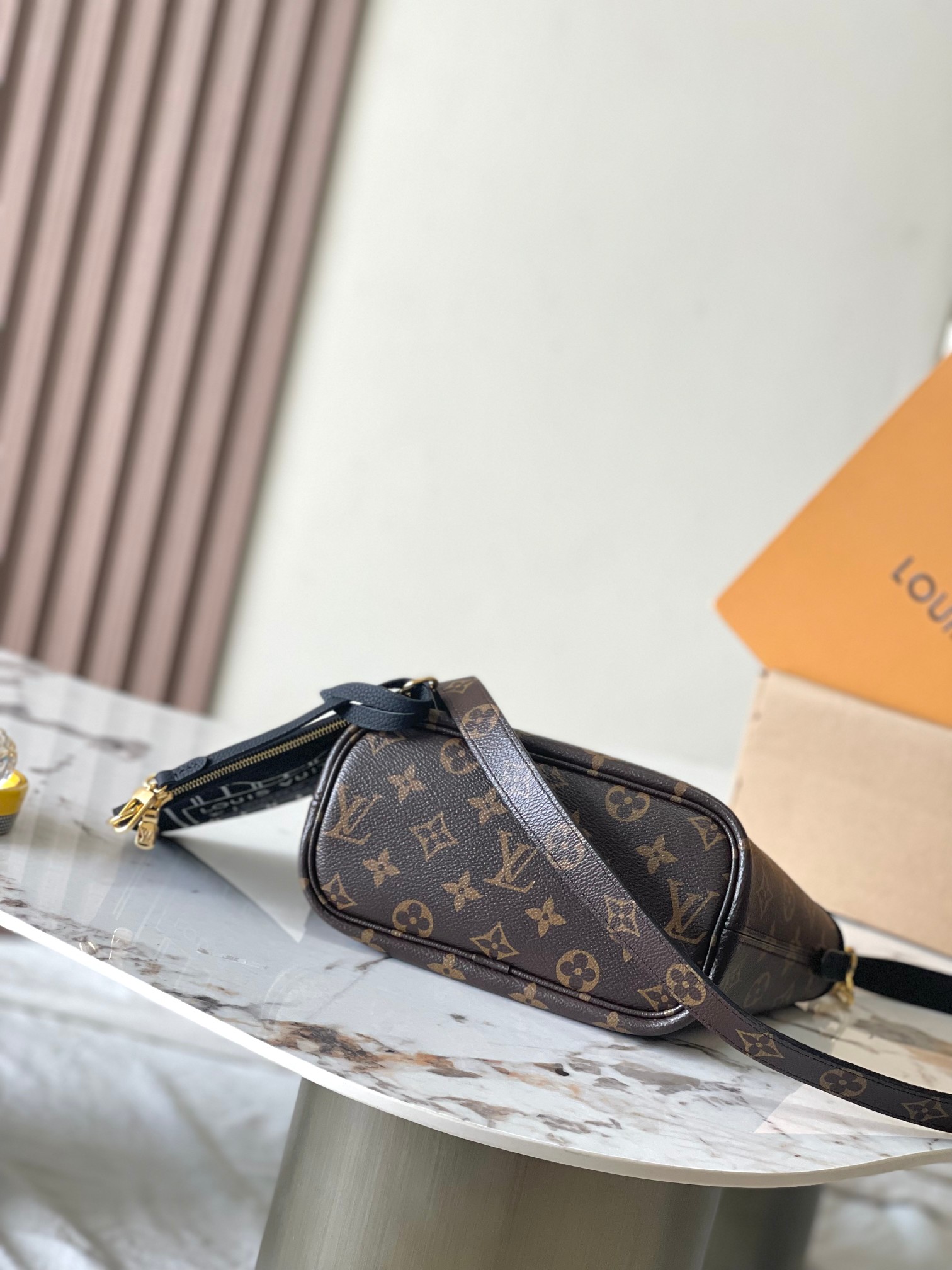 LOUIS VUITTON NEVERFULL INSIDE OUT BB Tote bag/top quality M12099