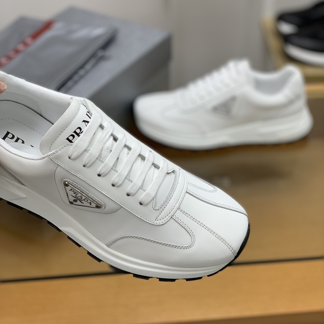 【#631】 Prada Sneakers