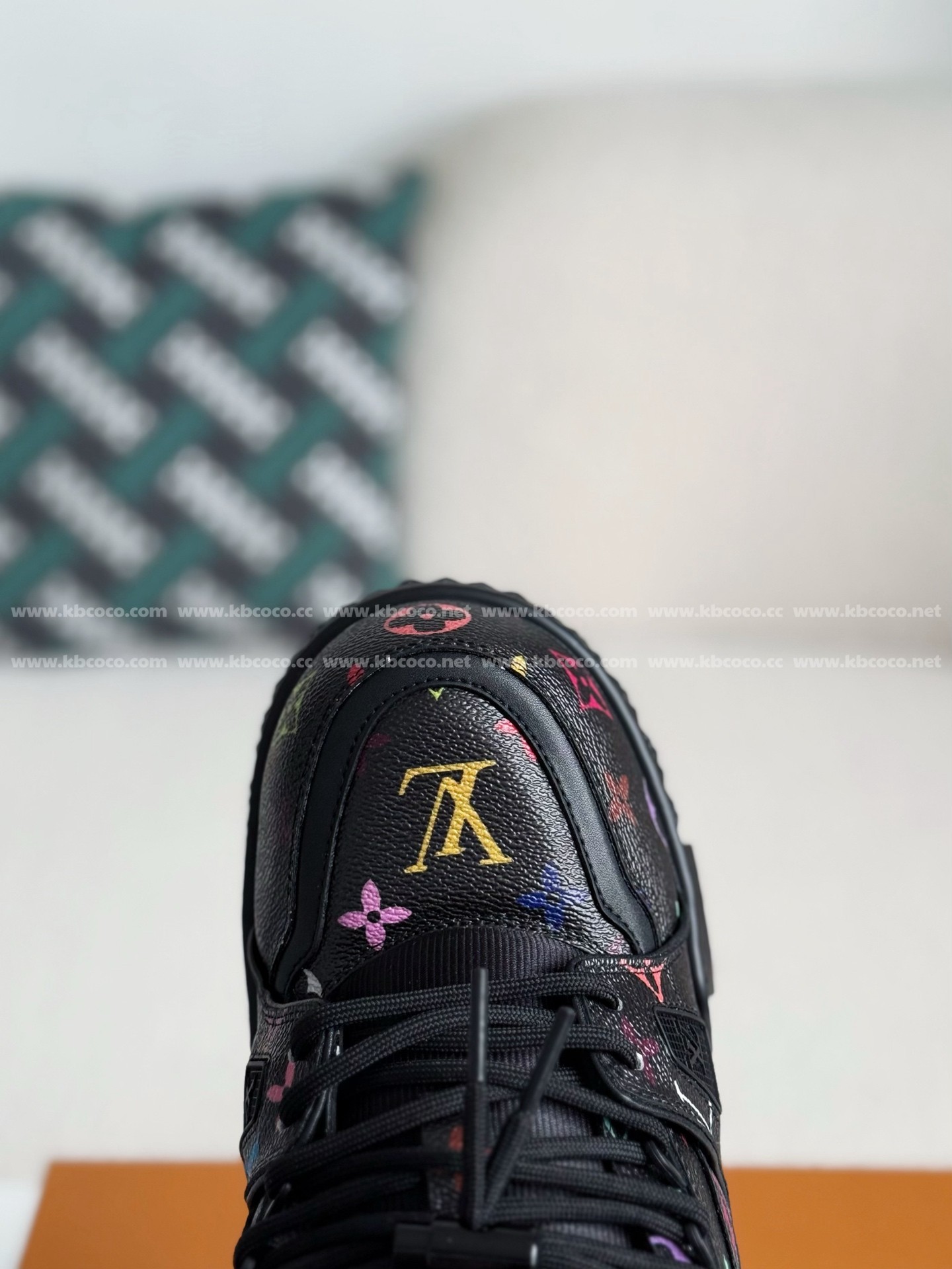 【#5215】 LOUIS VUITTON TRAINER Maxi SNEAKERS