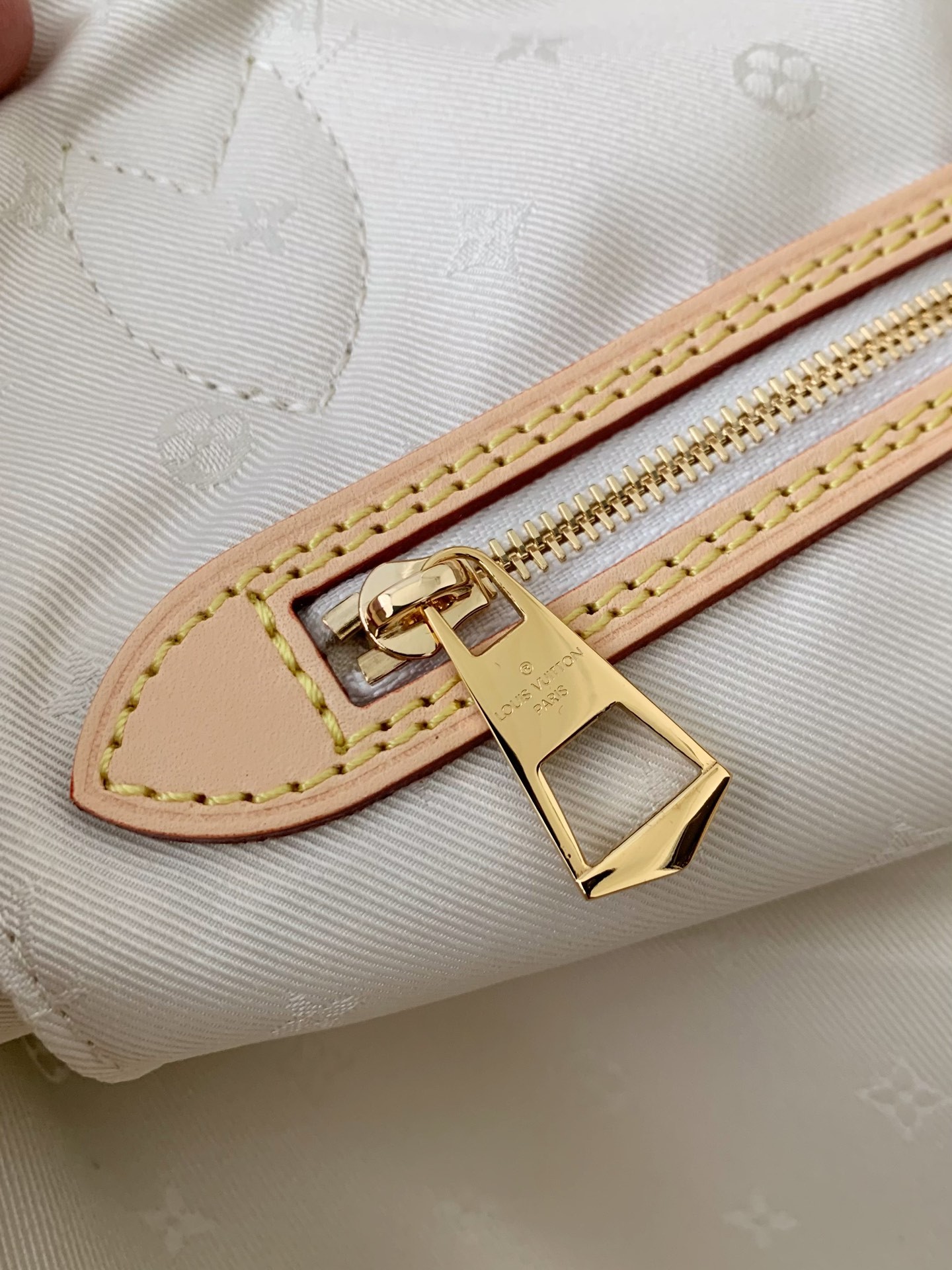 Louis Vuitton Neverfull medium handba9 M24905