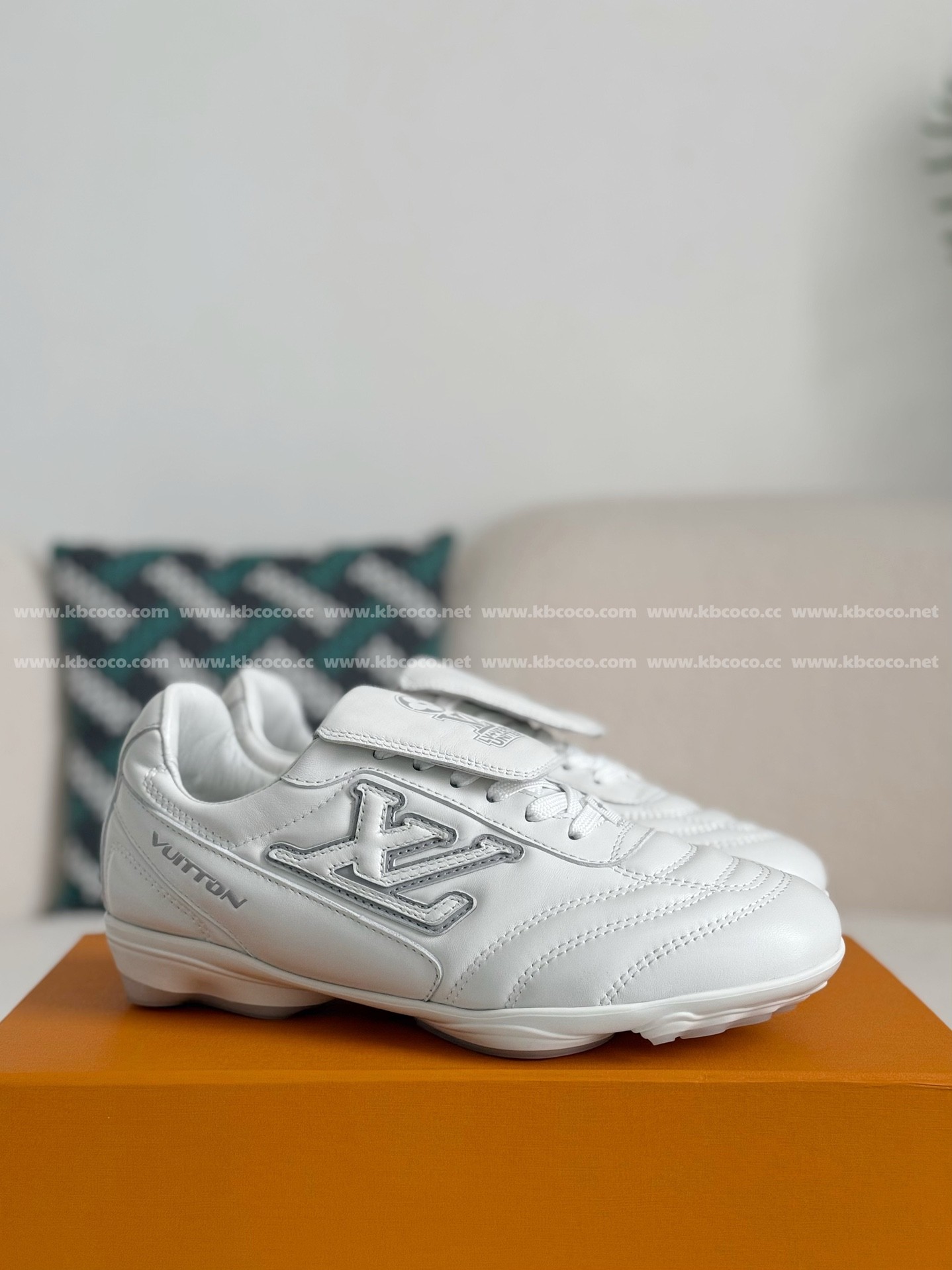 【#4246】LV Footprint Soccer Sneaker