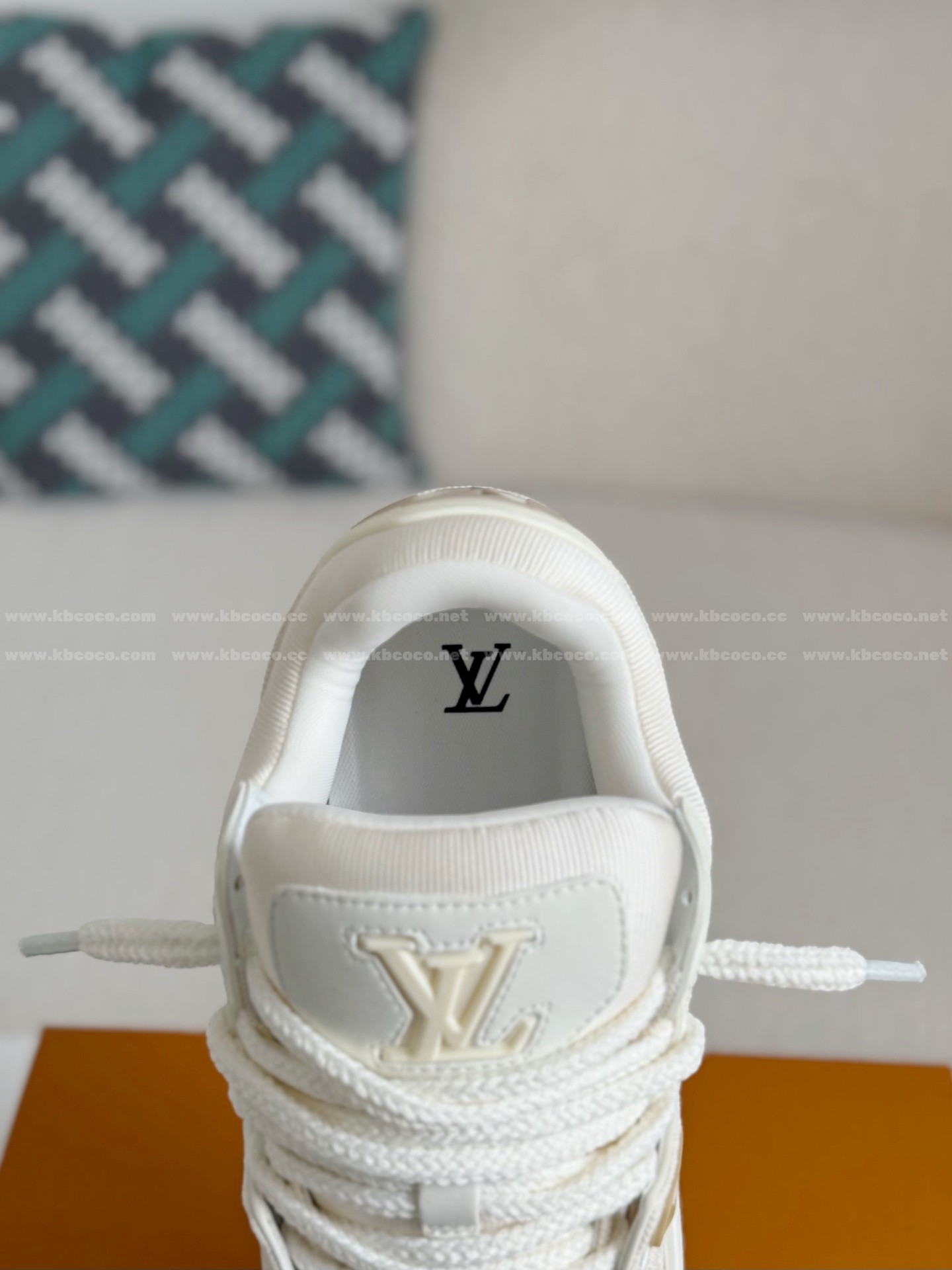 【#5894】 LOUIS VUITTON TRAINER MAXISNEAKERS
