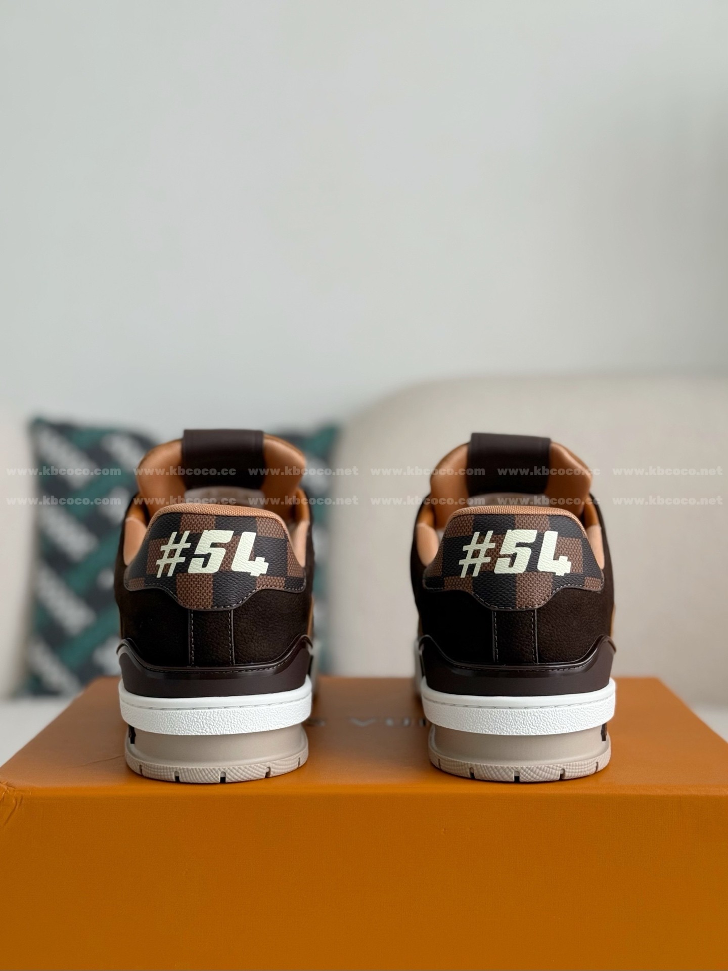 【#5910】 LOUIS VUITTON x NIGO TRAINER FW25 SNEAKERS