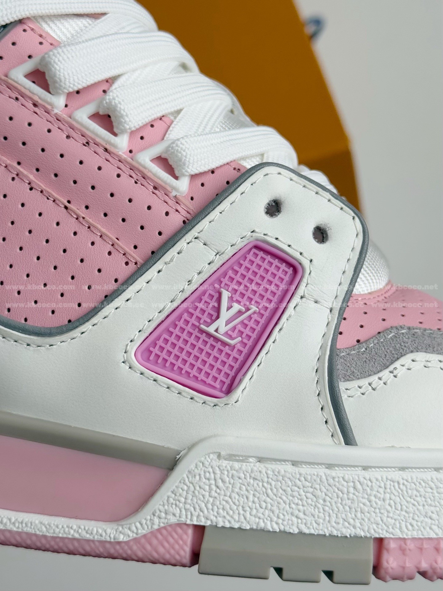 【#5775】 LOUIS VUITTON TRAINER SNEAKERS