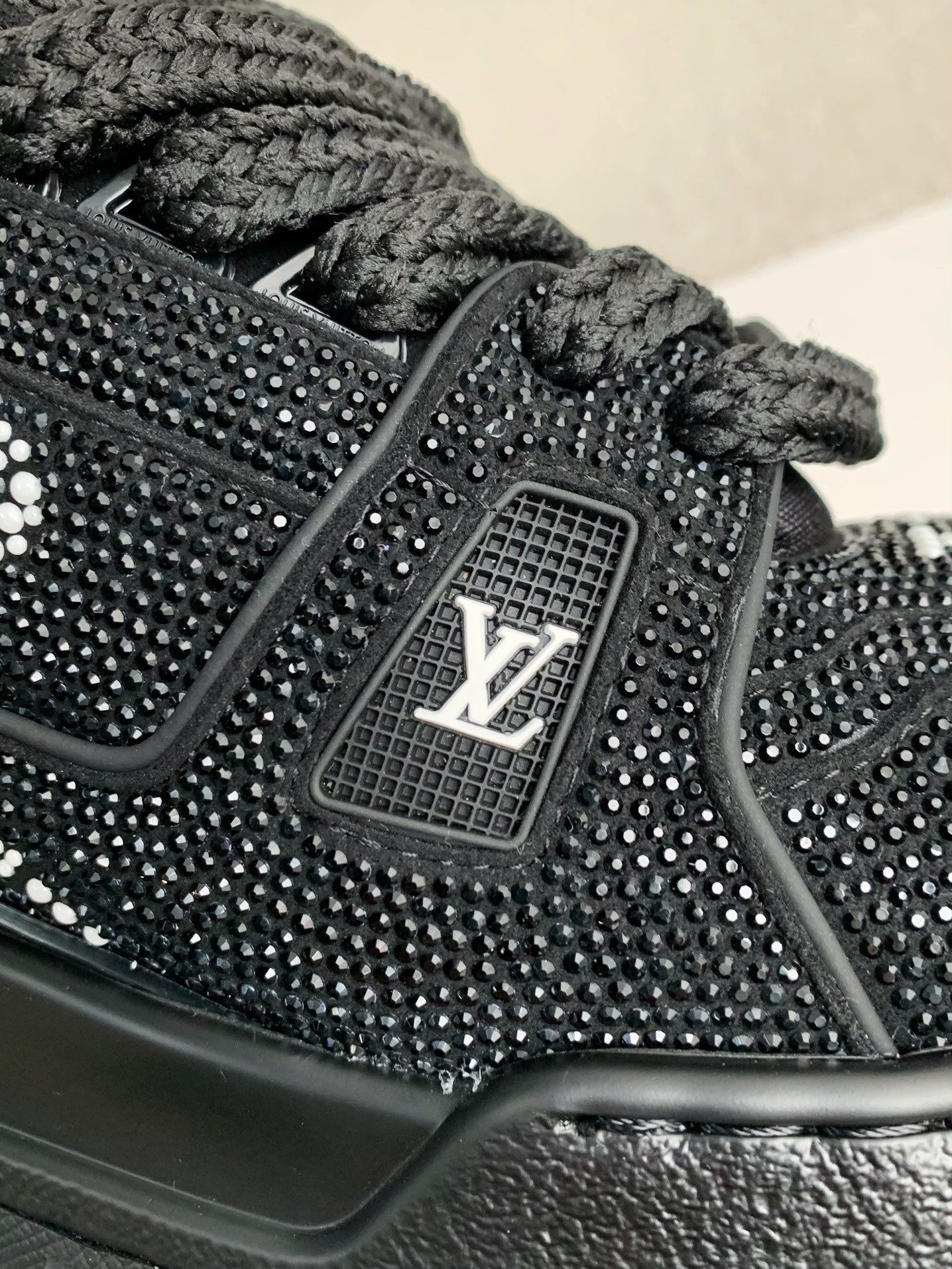 LOUIS VUITTON TRAINER MAXI SNEAKERS