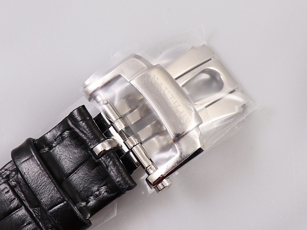 【#2546】 PATEK PHILIPPE 5726 serieswatch