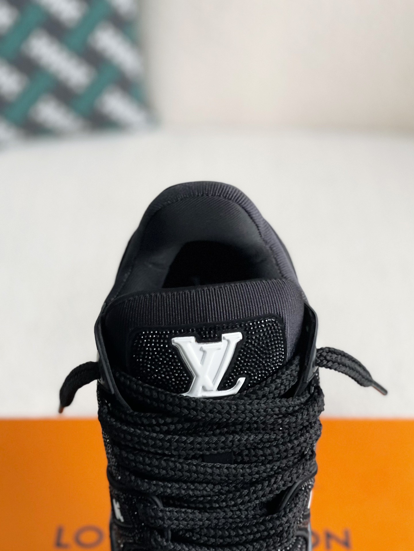 LOUIS VUITTON TRAINER Sneakers