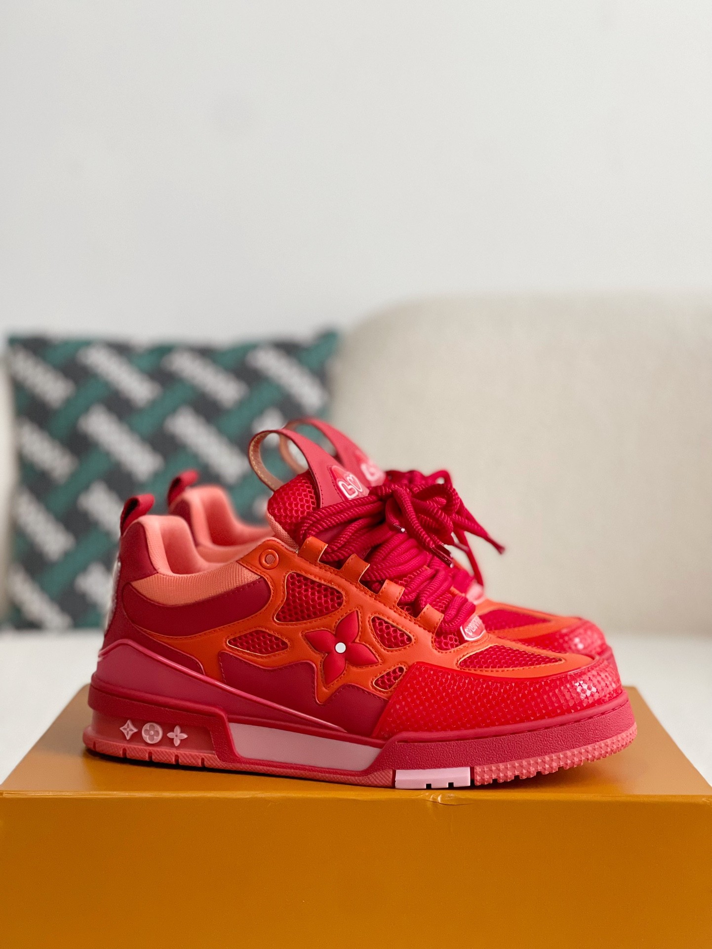 LOUIS VUITTON RUNNER TATIC sneaker