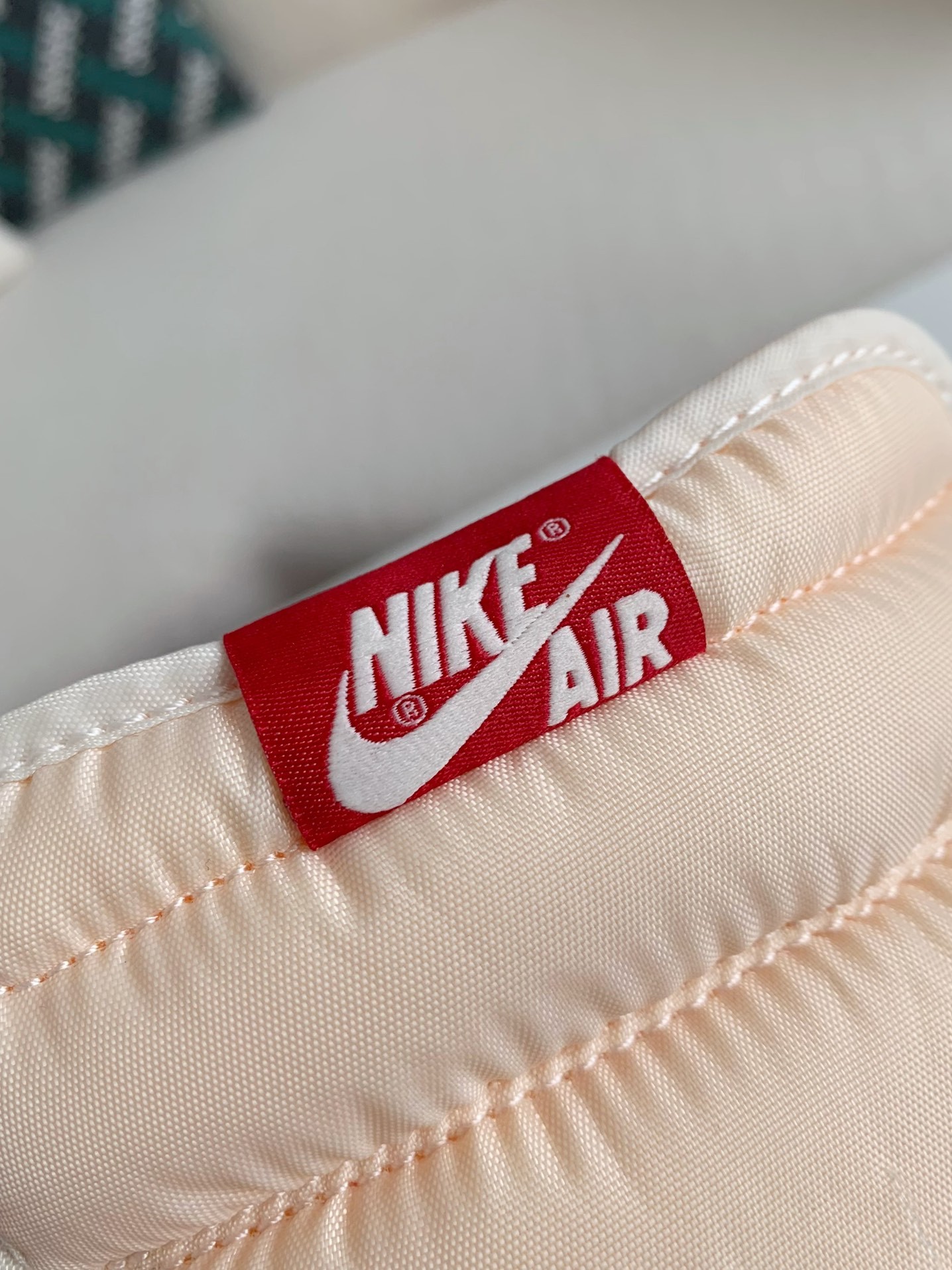 Air jordan 1 Retro High OG Chicago Red