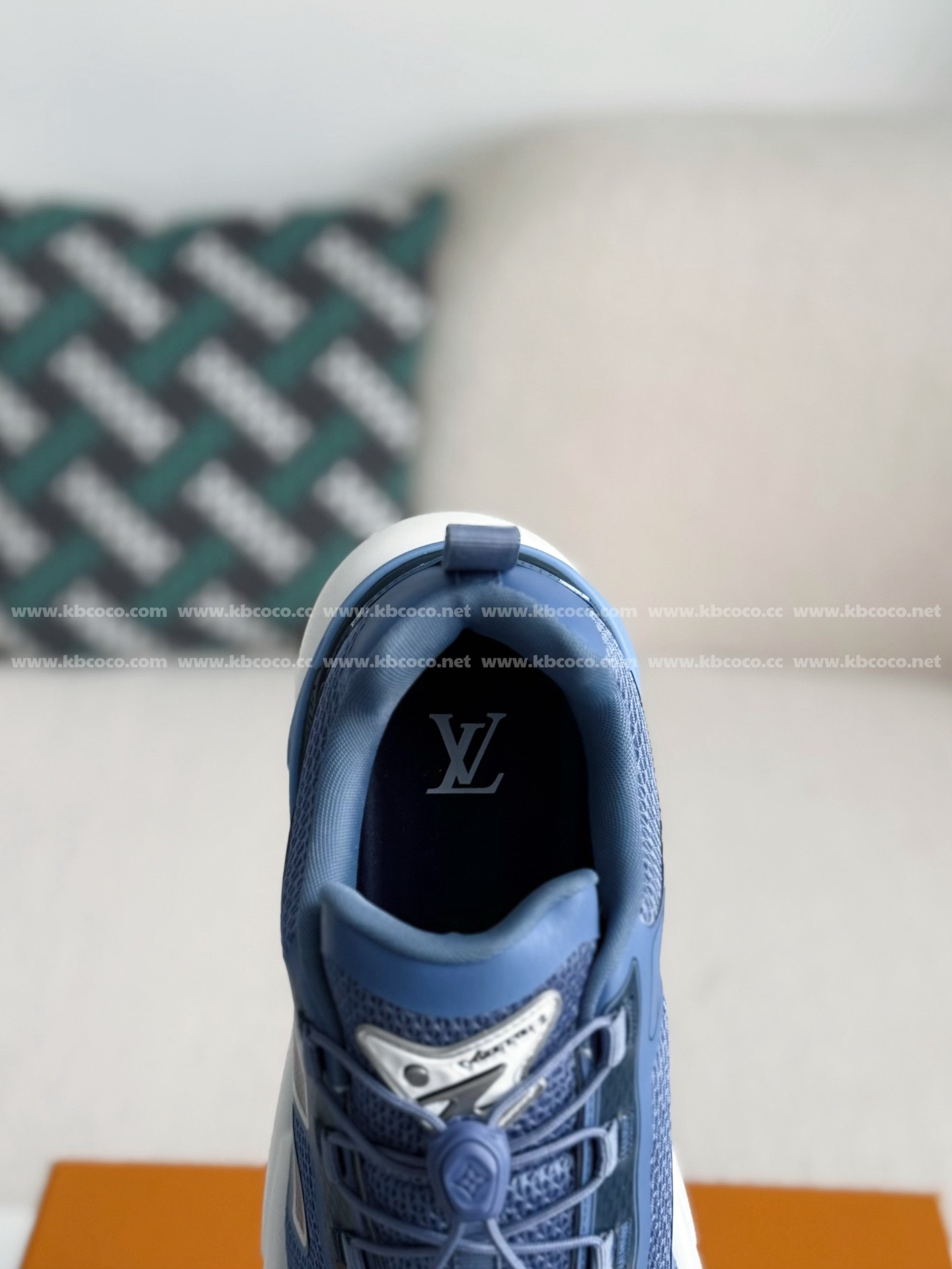 【#5227】 LOUIS VUITTON RUNNER TATIC CASUAL SHOES