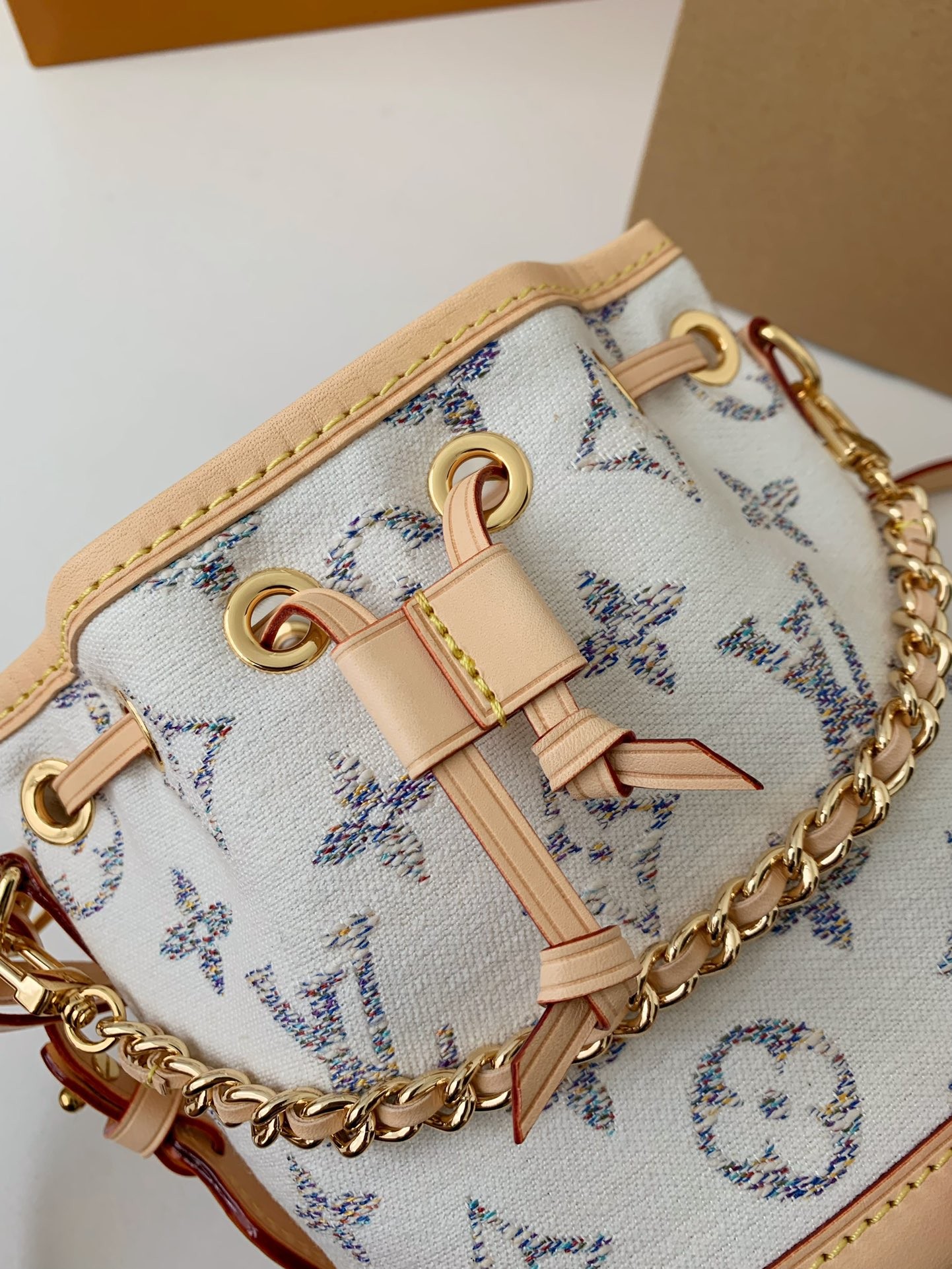 Louis Vuitton The new Nano No é M83453