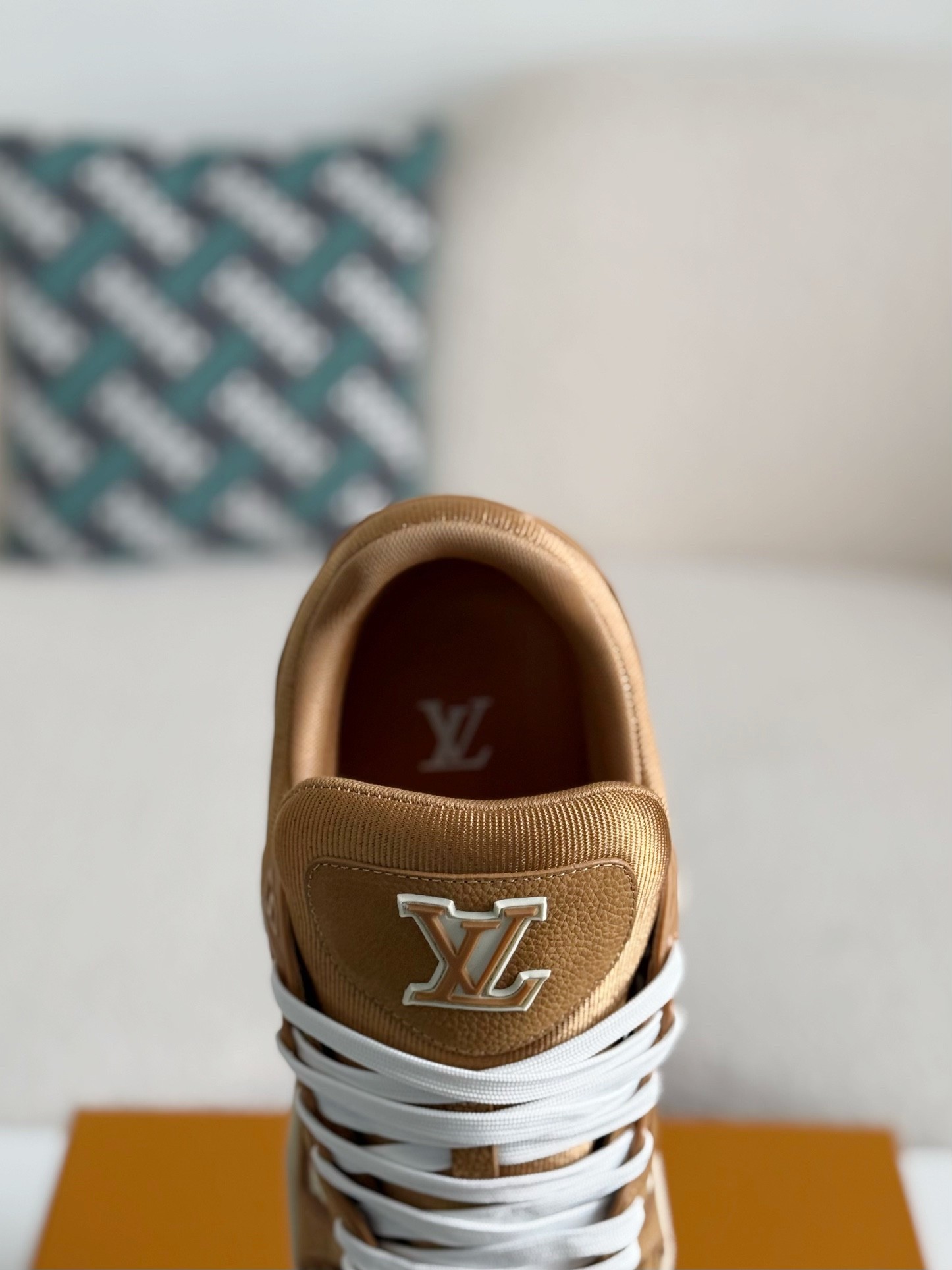 [#3910]LOUIS VUITTON TRAINER SNEAKERS