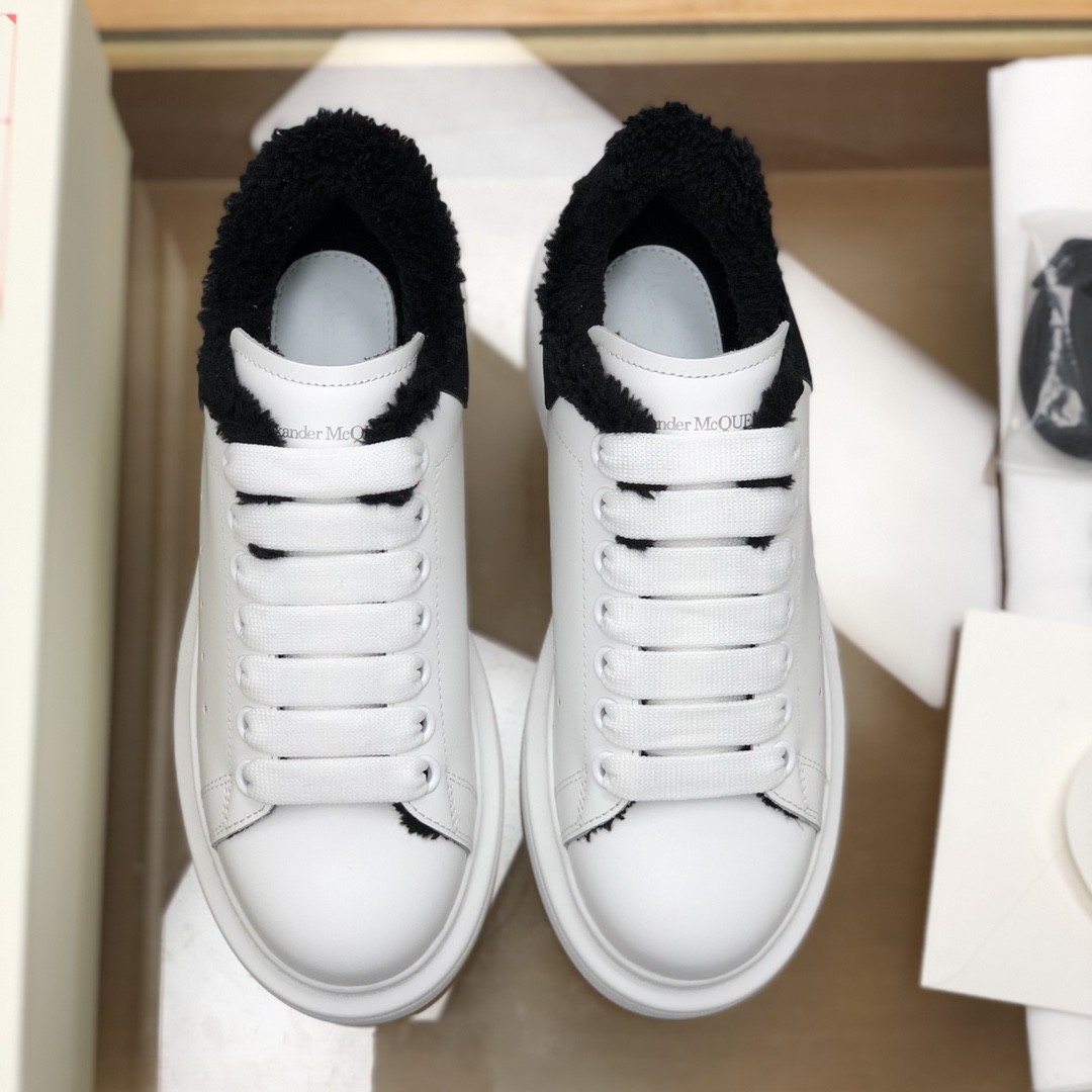 Alexander McQueen MO White velvet Lining Sneakers