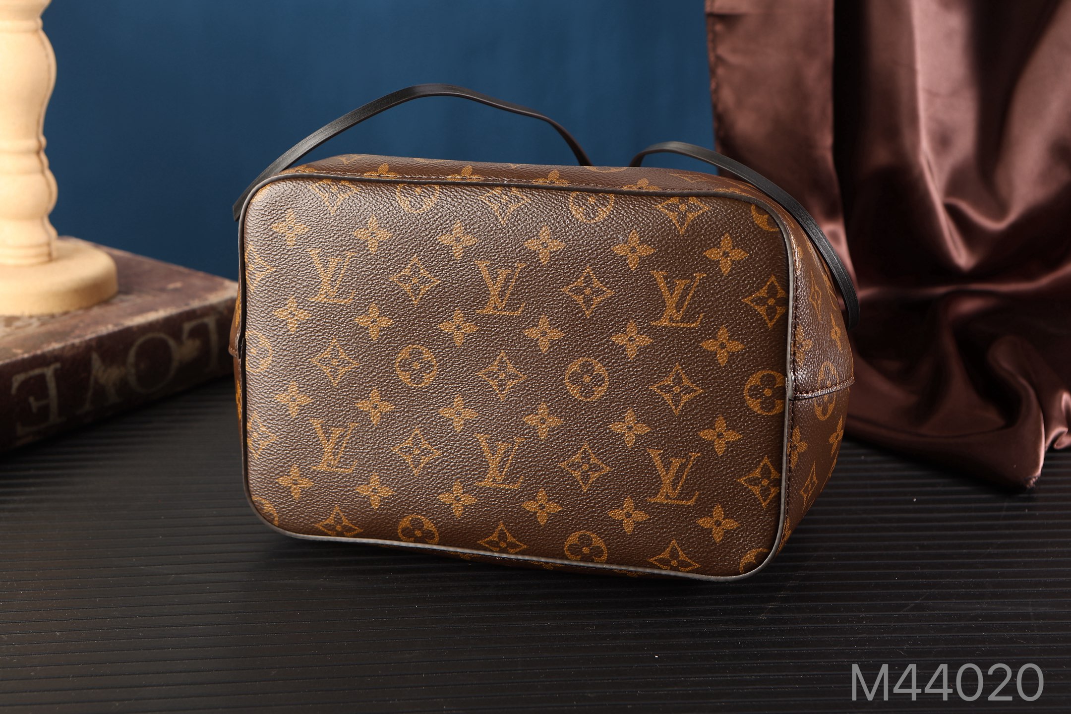 LOUIS VUITTON NÉONOÉ MM Bucket bag/top quality M44020