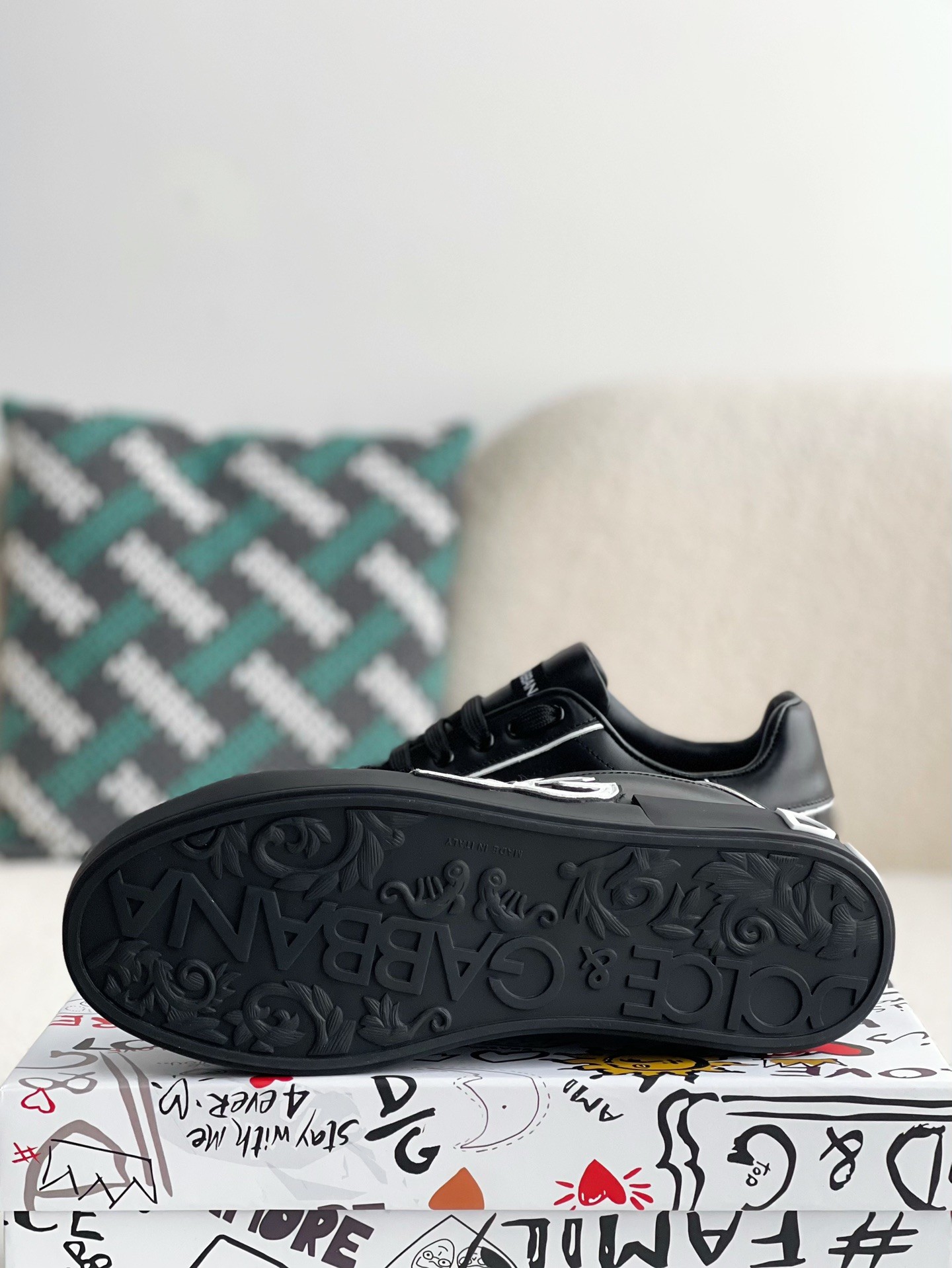 【#3233】Dolce&Gabbana Sneakers
