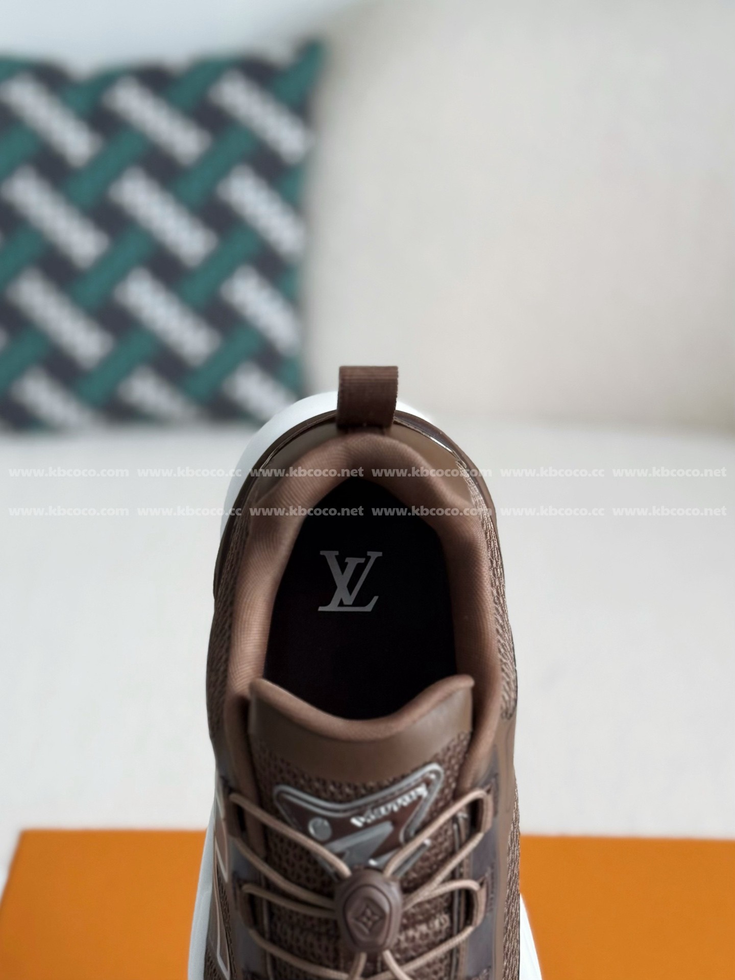【#5228】 LOUIS VUITTON RUNNER TATIC CASUAL SHOES