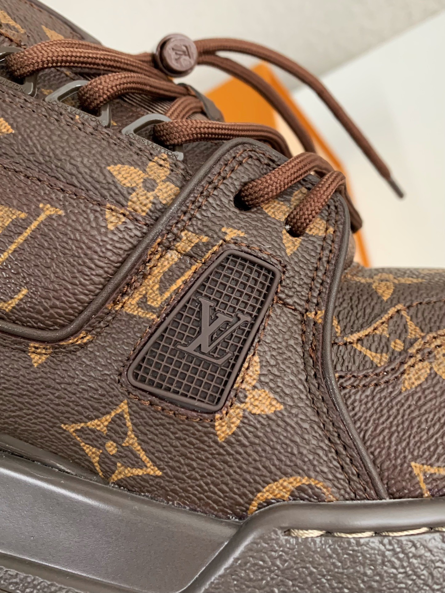 [#3340]LOUIS VUITTON TRAINER SNEAKERS