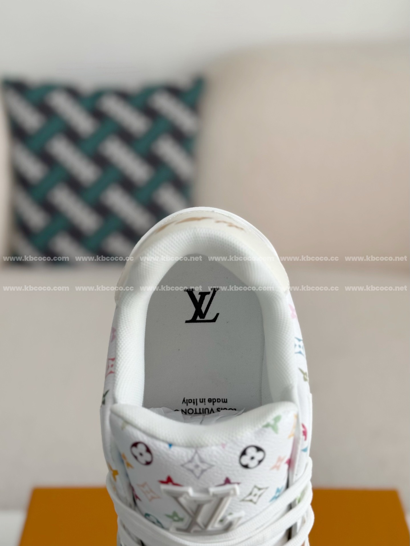 【#4186】 LOUIS VUITTON TRAINER SNEAKERS