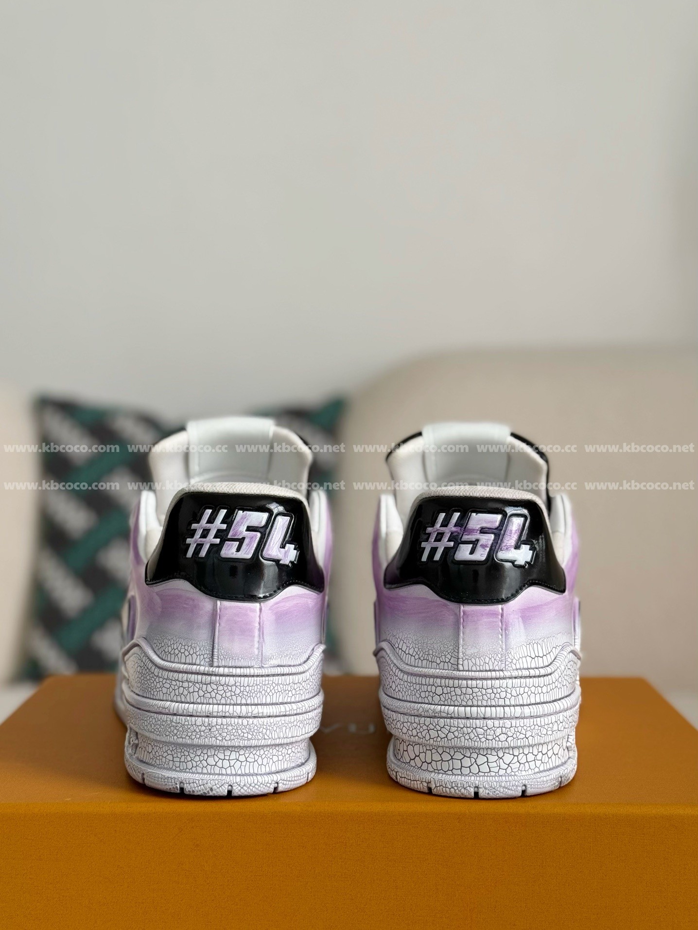 【#4490】 LOUIS VUITTON TRAINER SNEAKERS