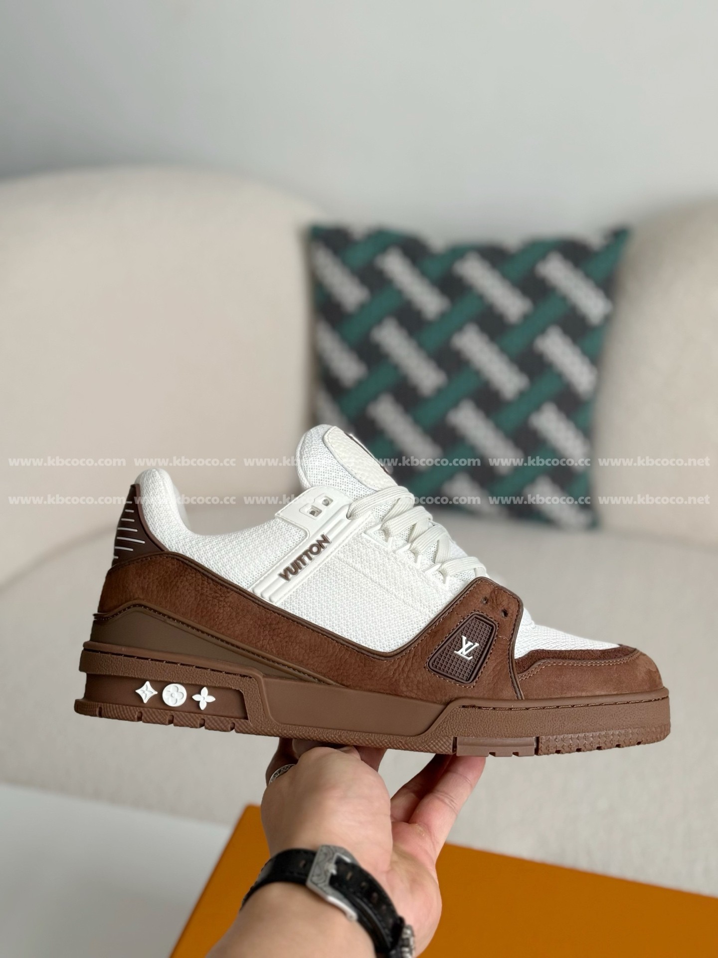 【#5453】 LOUIS VUITTON TRAINER SNEAKERS