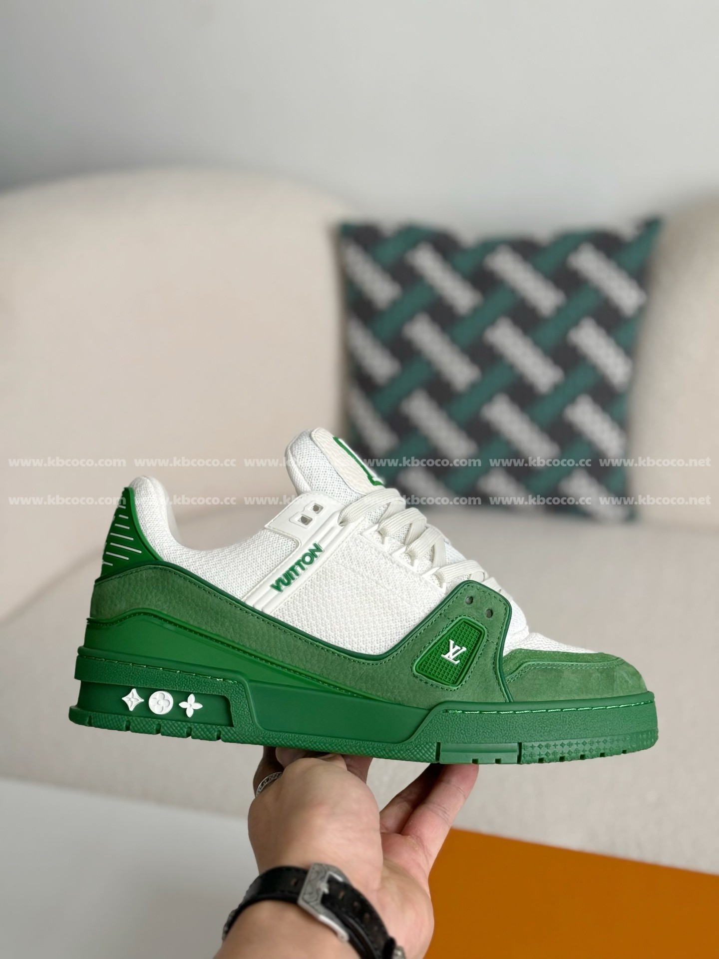 【#5452】 LOUIS VUITTON TRAINER SNEAKERS