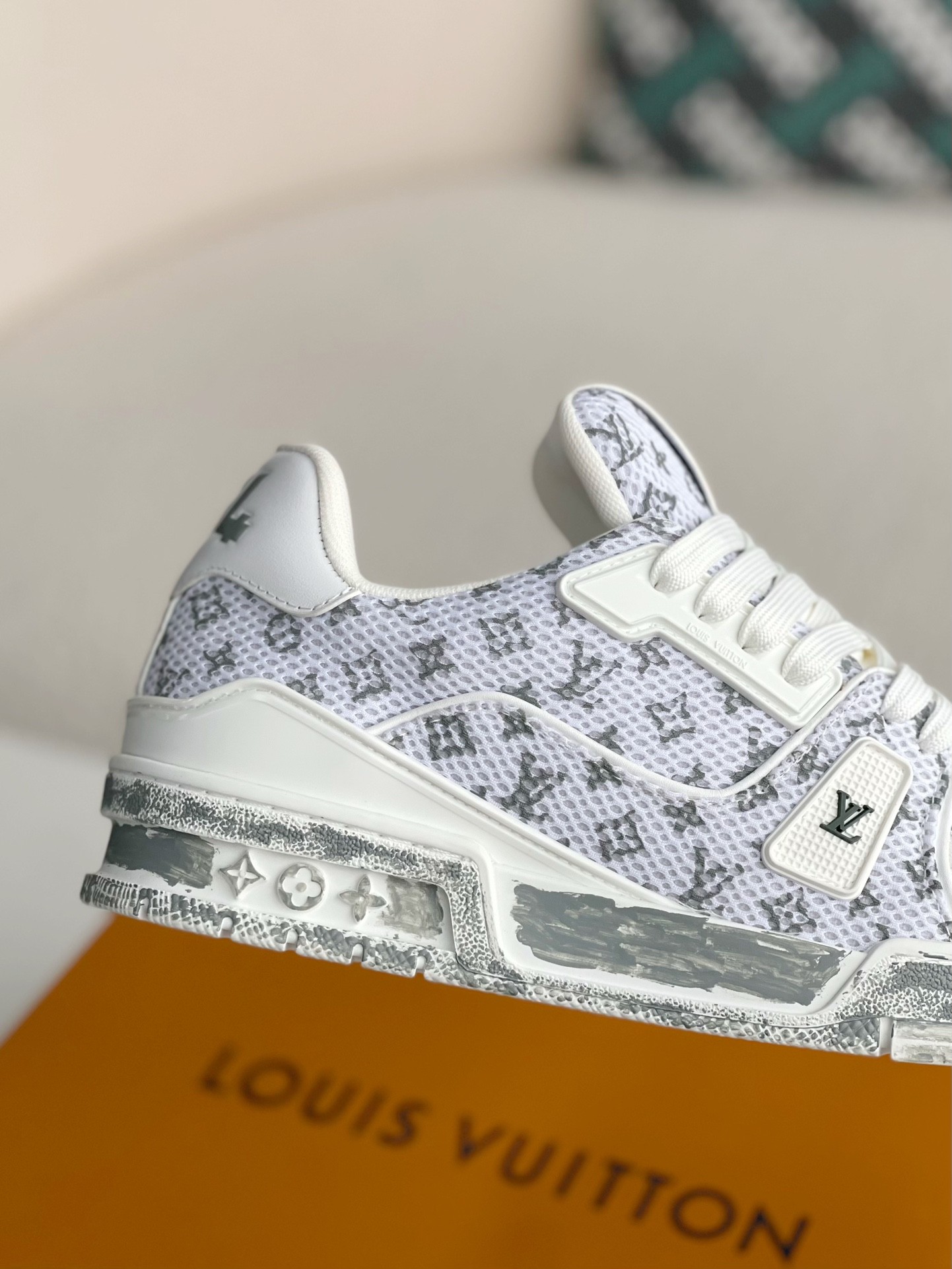 [#3369」 LOUIS VUITTON TRAINER SNEAKERS