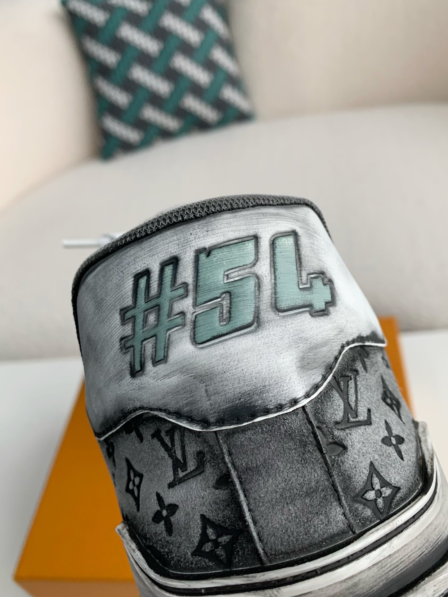 [#3567」 LOUIS VUITTON TRAINER SNEAKERS