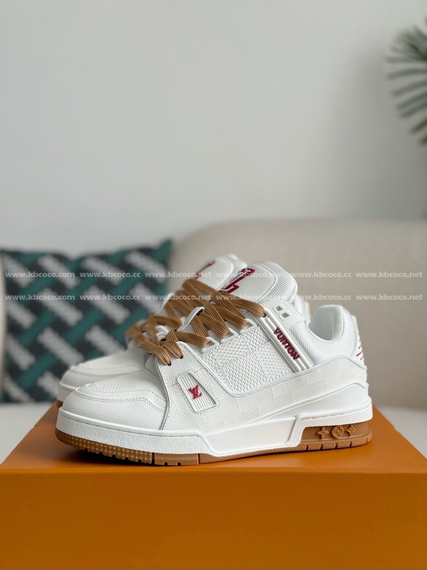 【#5366】 LOUIS VUITTON TRAINER SNEAKERS