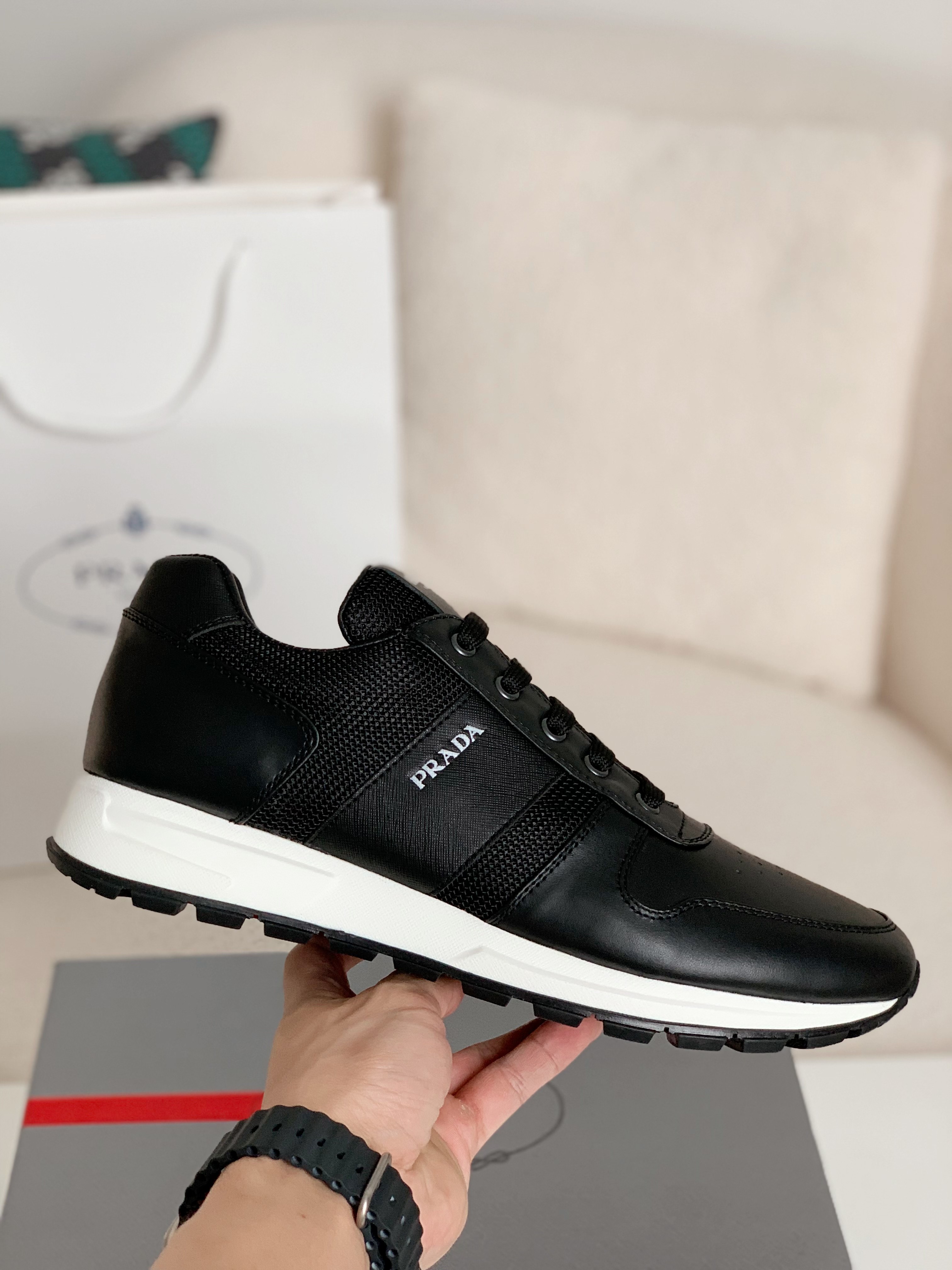 【#959】 Prada Sneakers