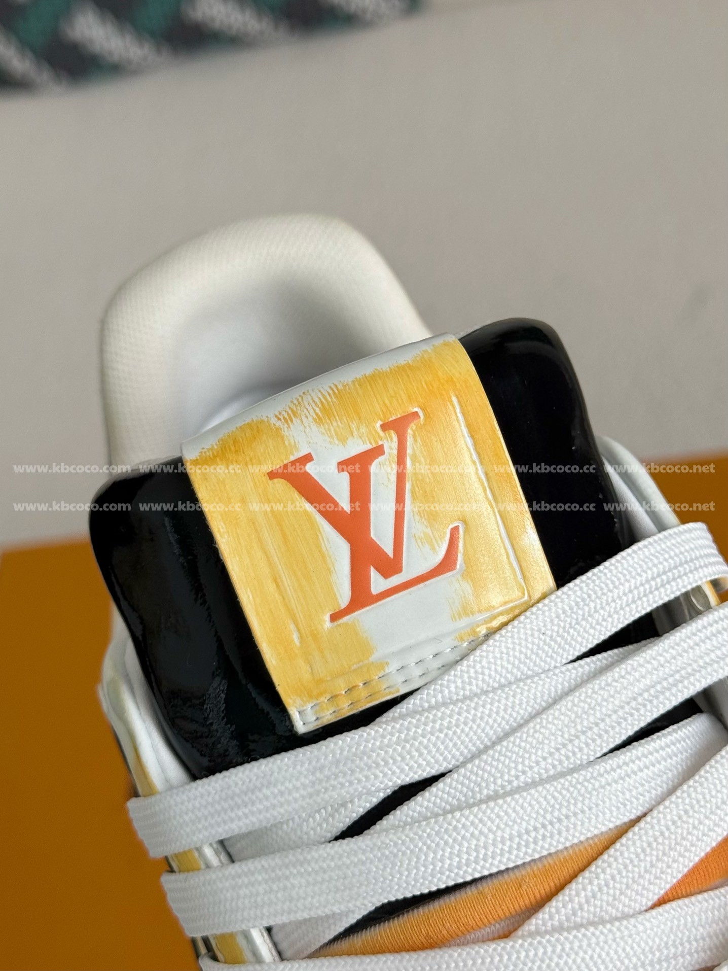【#4493】 LOUIS VUITTON TRAINER SNEAKERS