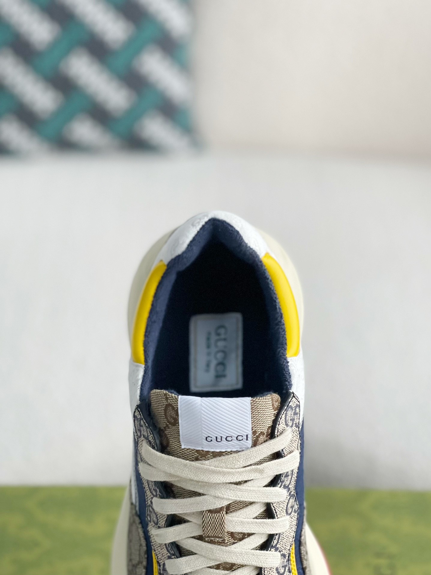 Gucci Retro Clunky Sneaker