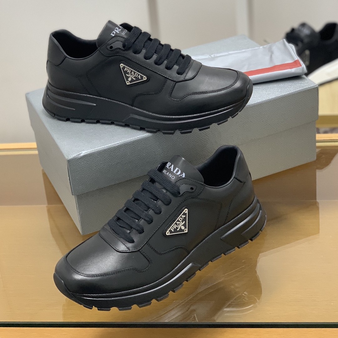 【#612】 Prada Sneakers