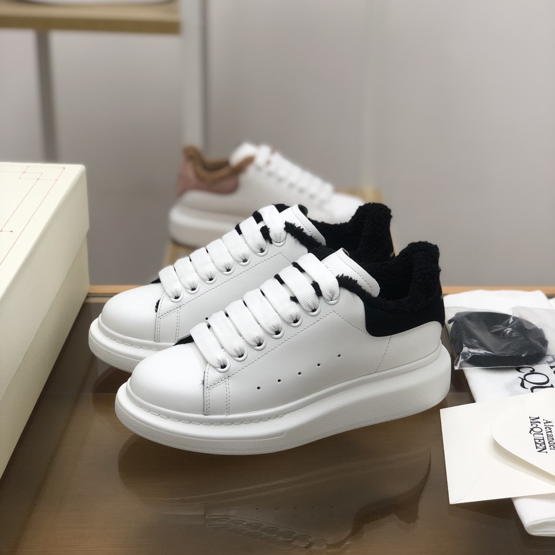 Alexander McQueen MO White velvet Lining Sneakers