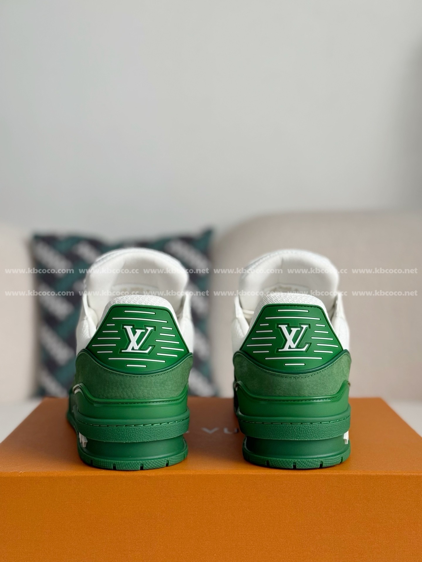 【#5452】 LOUIS VUITTON TRAINER SNEAKERS