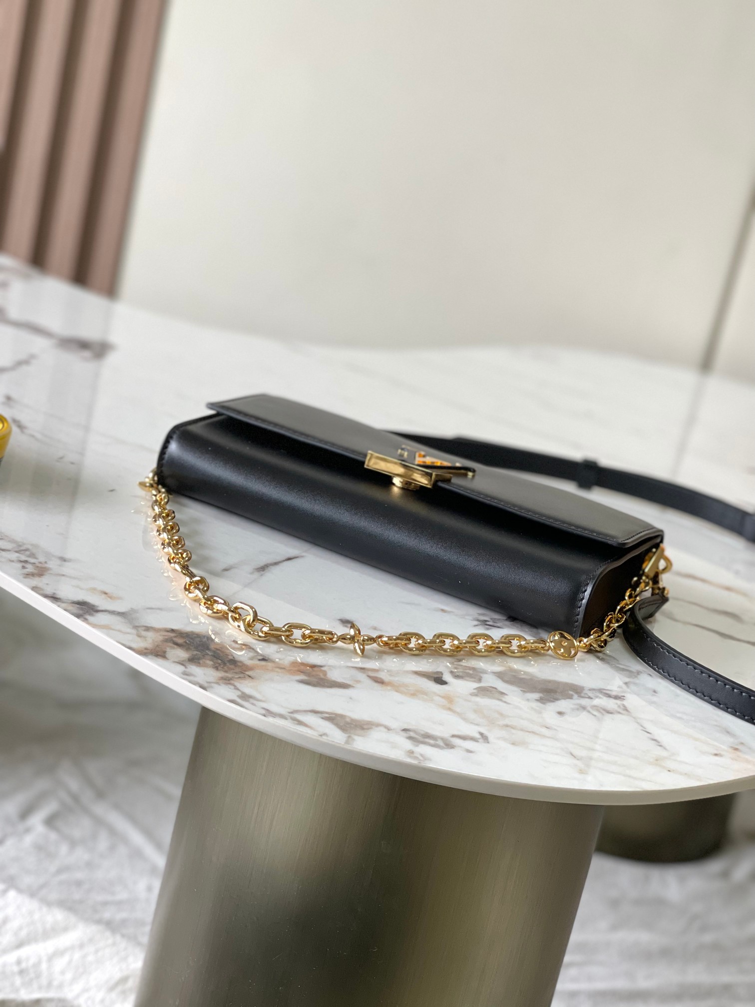 LOUIS VUITTON Capucines Shoulder bag/top quality M12405