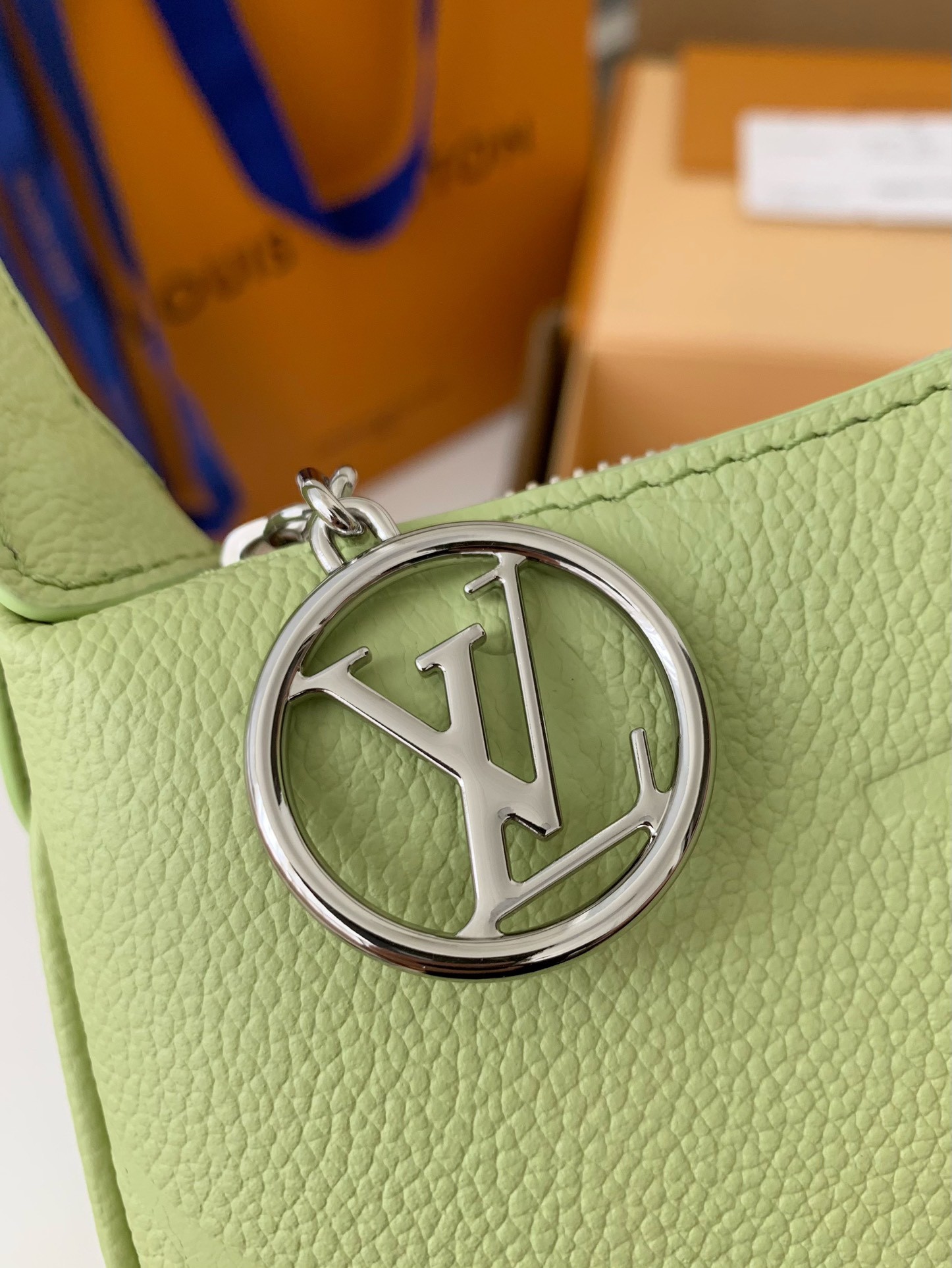 Louis Vuitton 23 New MINI MOON Handbag M82425, Top Quality