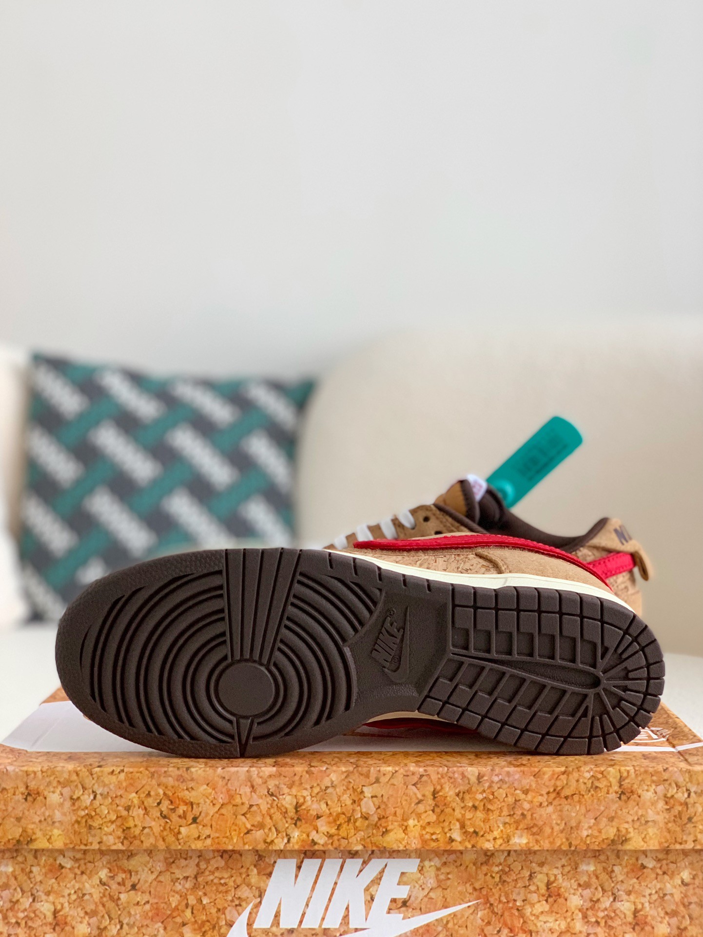 【#1488】 CLOT x Nike Dunk Low SP CNGCEL Cork Sneakers