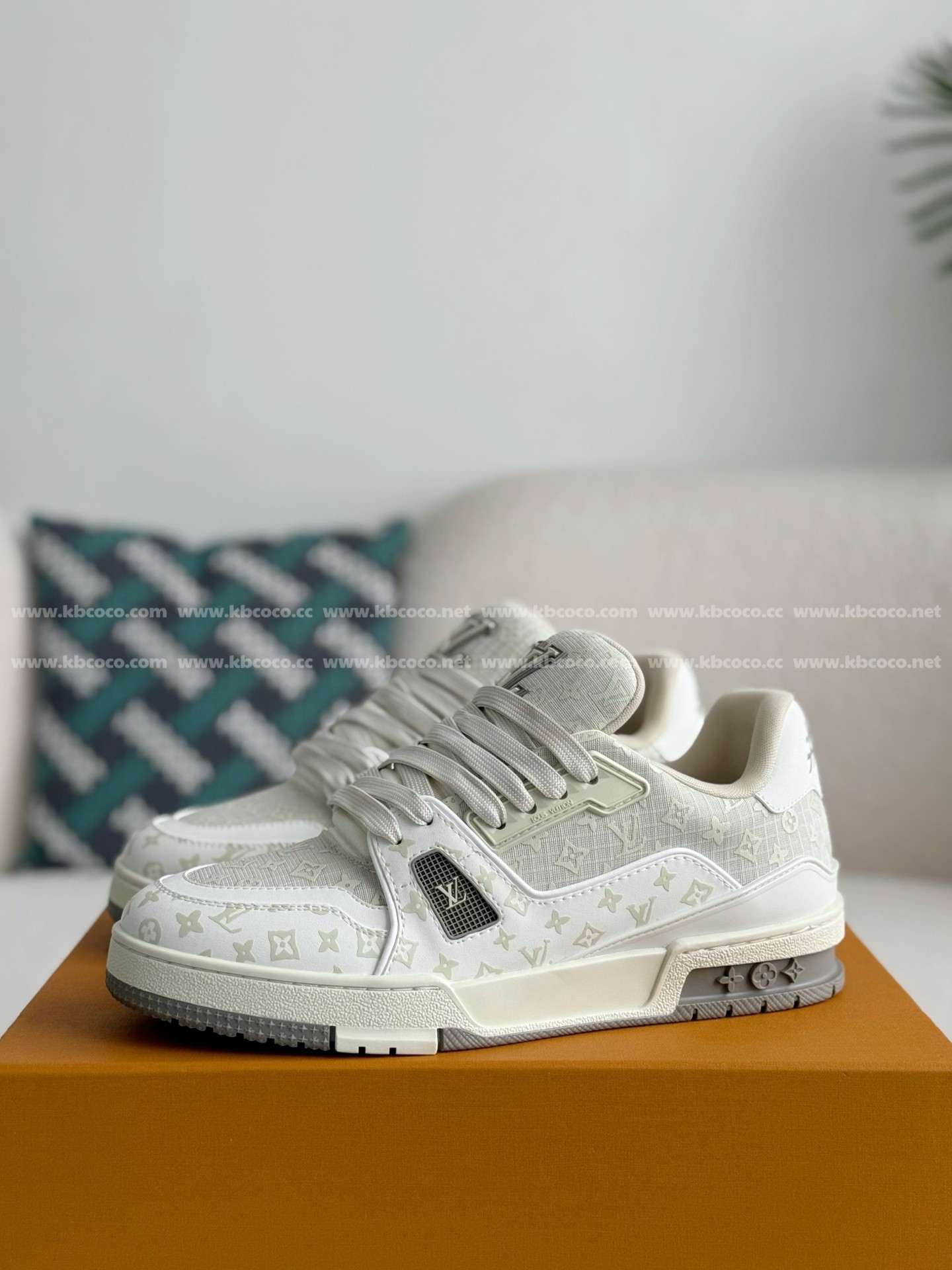 【#5259】 LOUIS VUITTON TRAINER SNEAKERS
