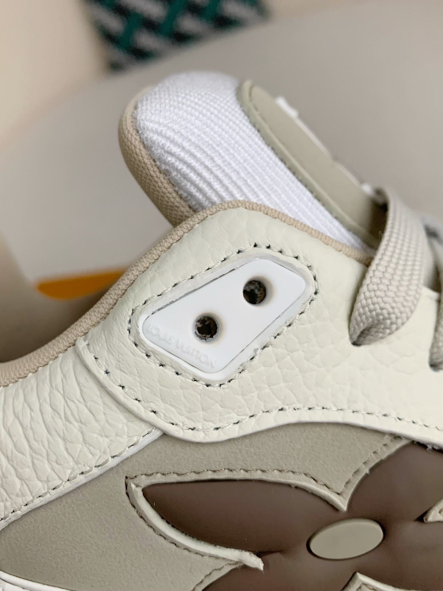 [#3343」 LOUIS VUITTON TRAINER SNEAKERS